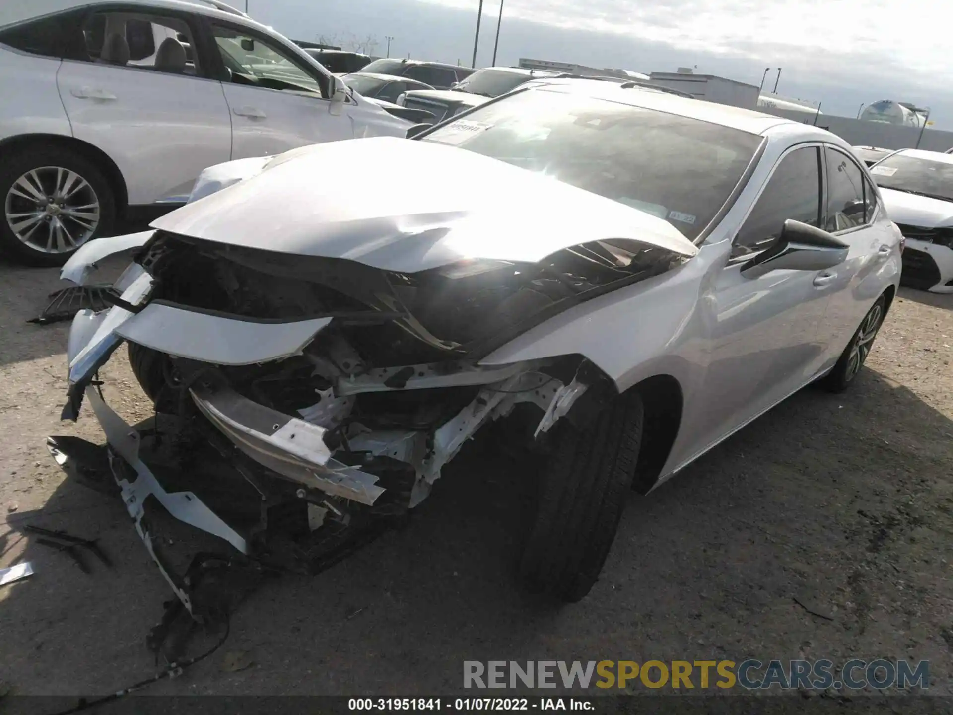 2 Photograph of a damaged car 58ADZ1B13LU061444 LEXUS ES 2020