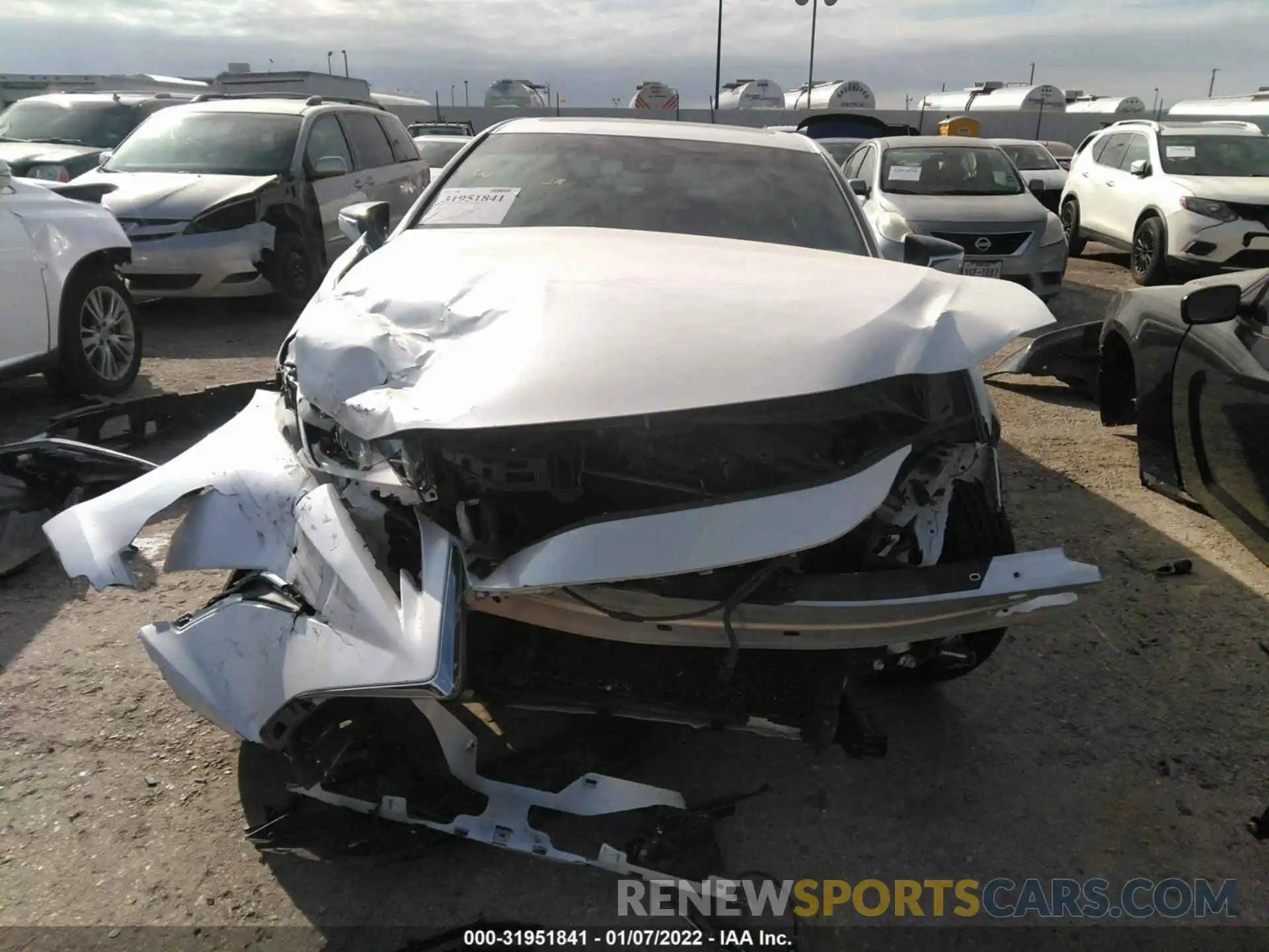 6 Photograph of a damaged car 58ADZ1B13LU061444 LEXUS ES 2020