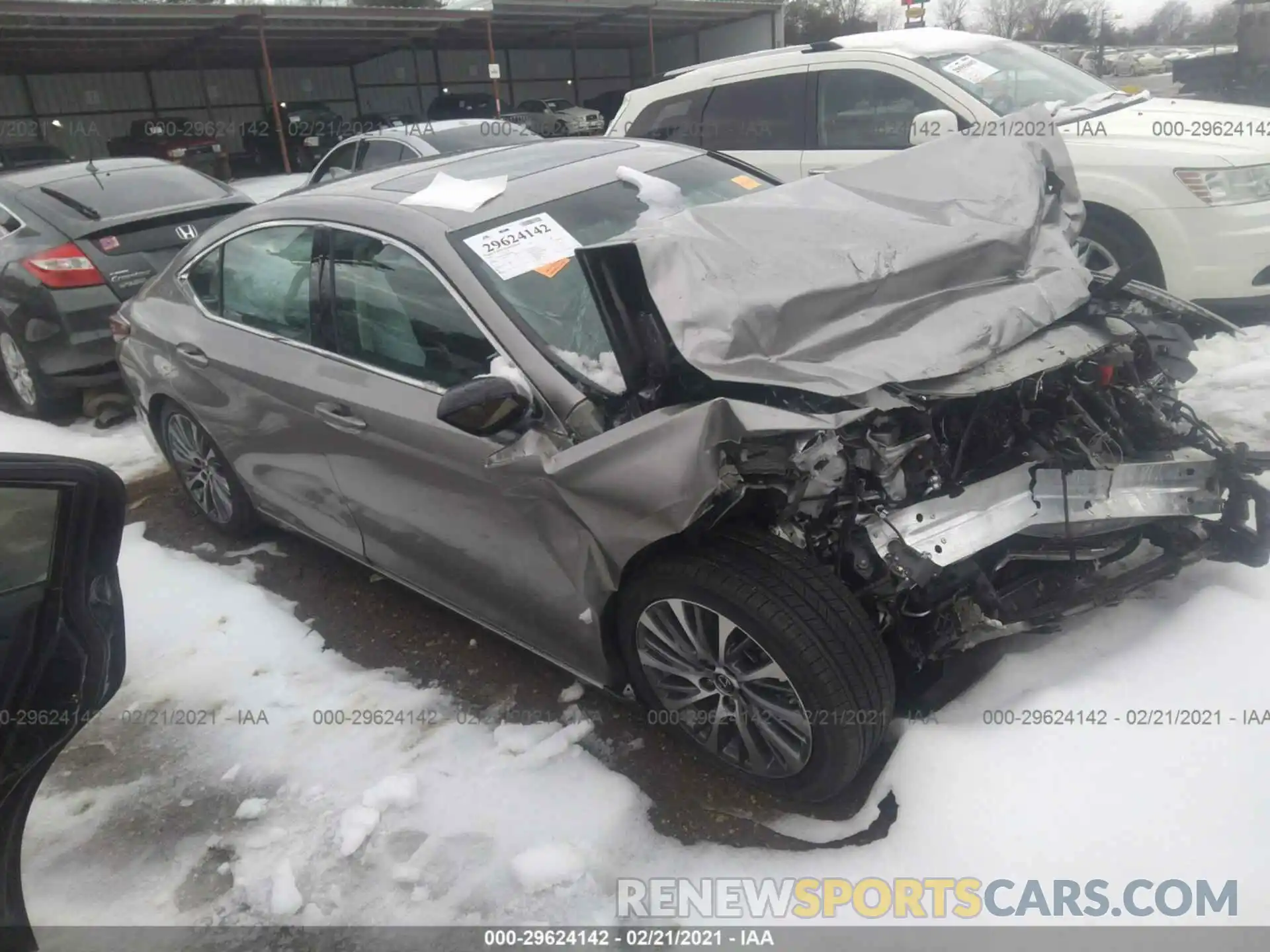 1 Photograph of a damaged car 58ADZ1B13LU062089 LEXUS ES 2020