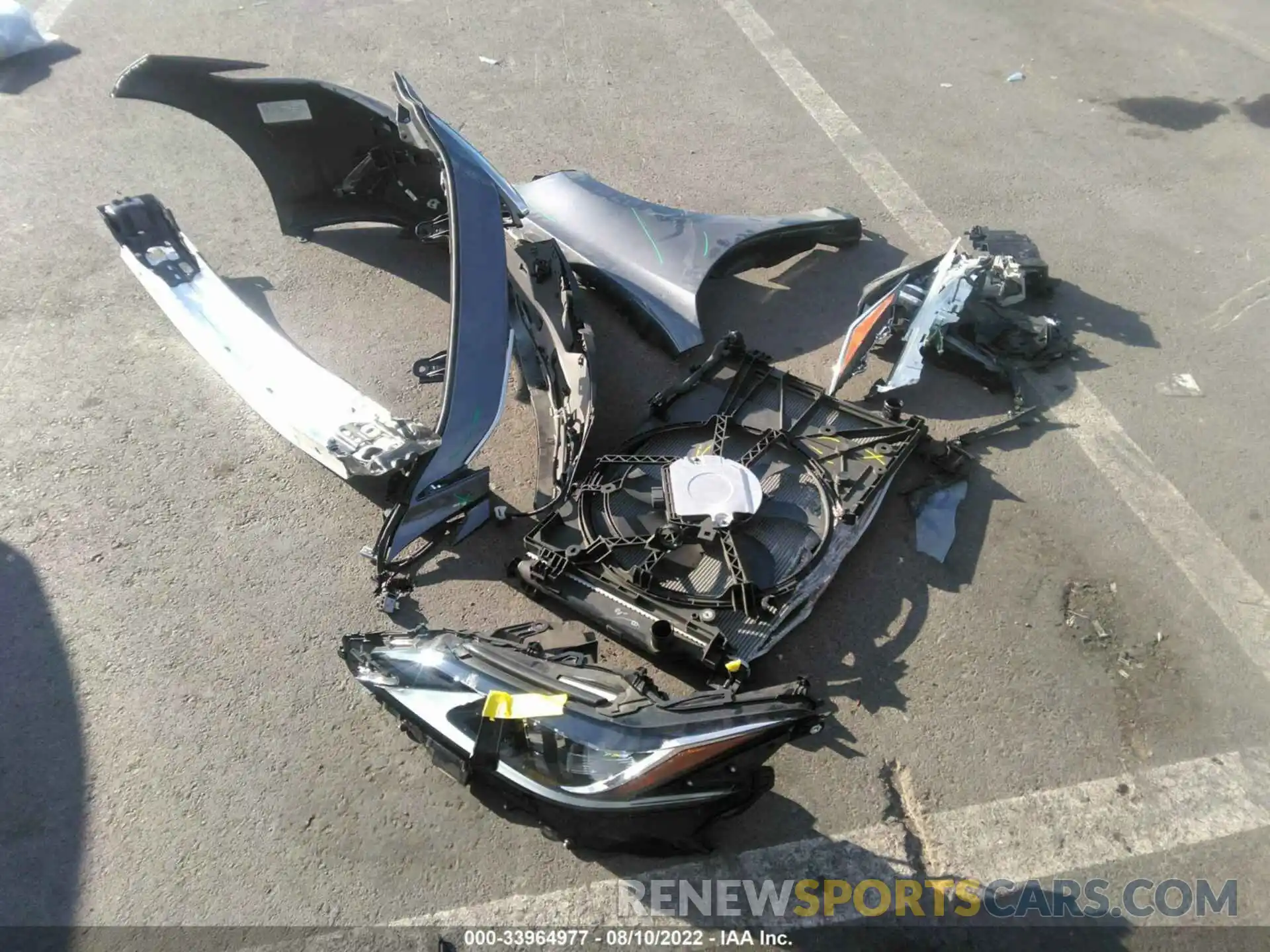 12 Photograph of a damaged car 58ADZ1B14LU051943 LEXUS ES 2020