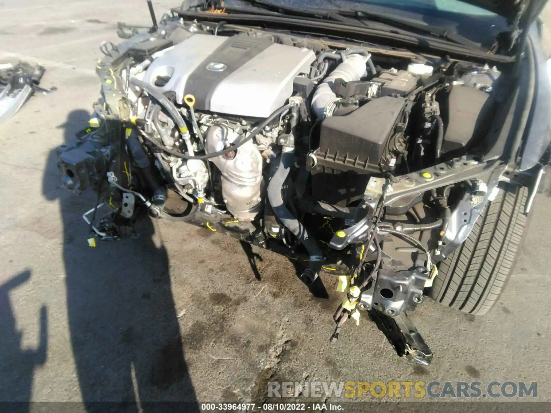 6 Photograph of a damaged car 58ADZ1B14LU051943 LEXUS ES 2020