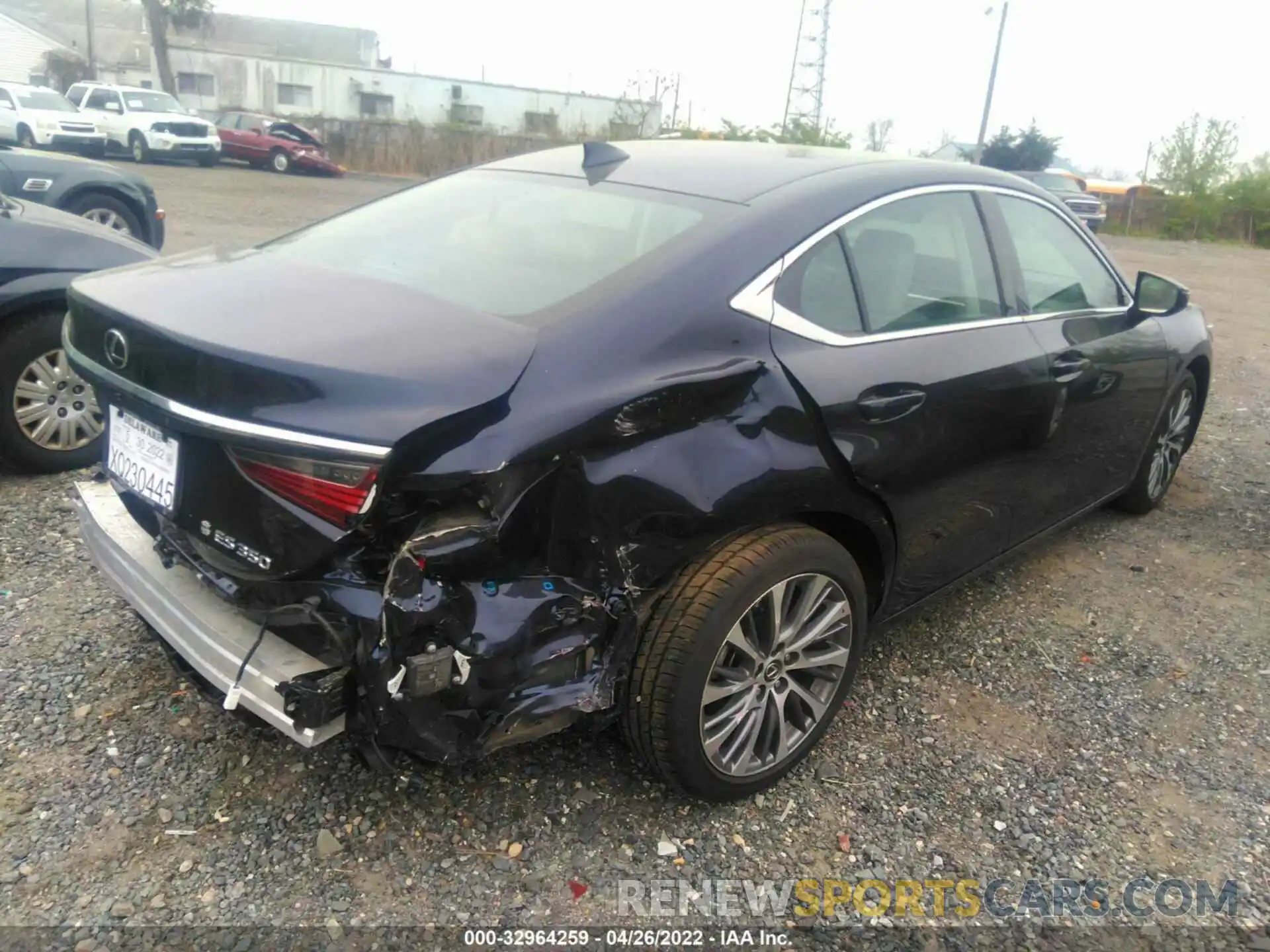 4 Photograph of a damaged car 58ADZ1B14LU068676 LEXUS ES 2020