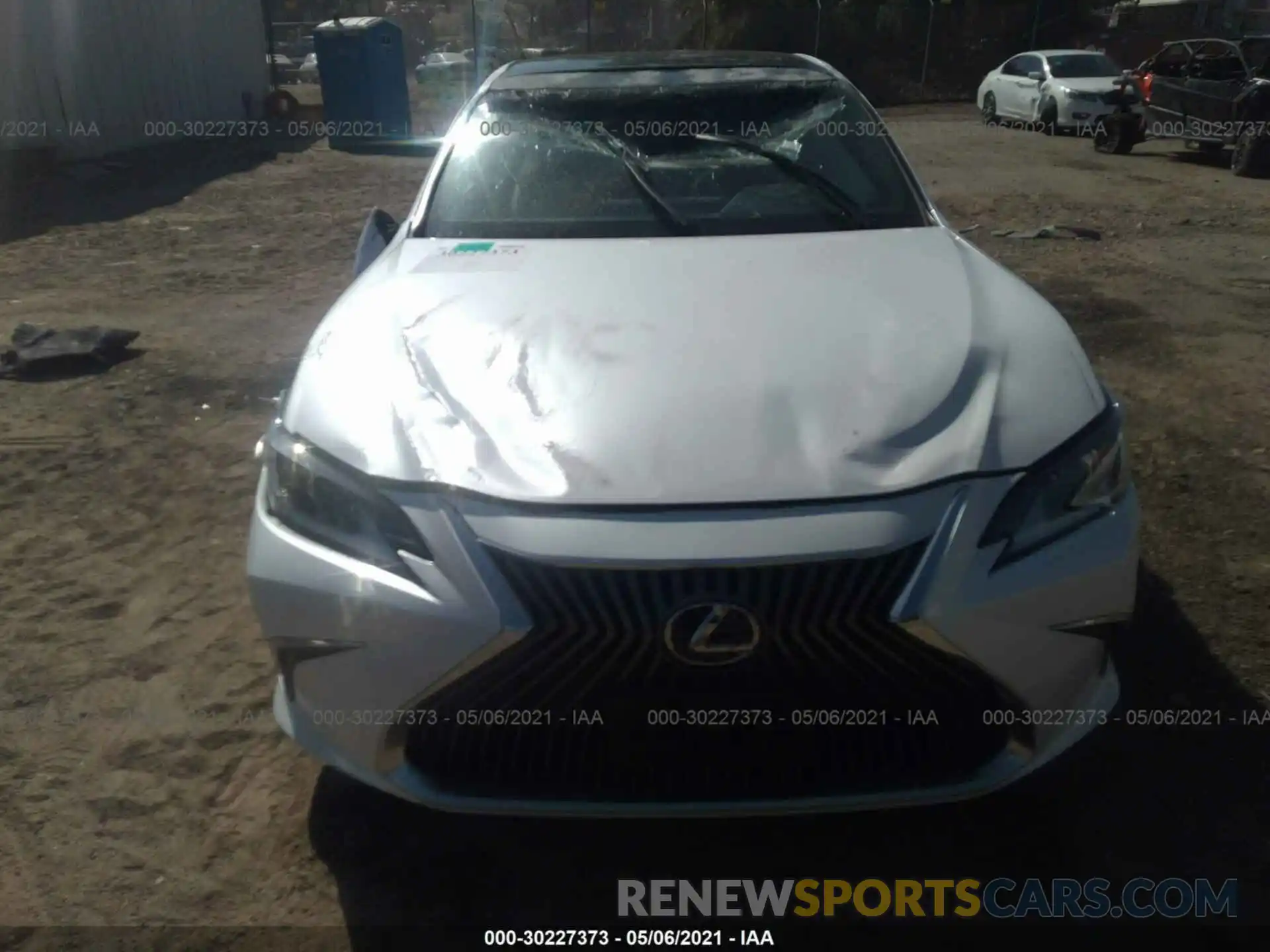 6 Фотография поврежденного автомобиля 58ADZ1B14LU073232 LEXUS ES 2020