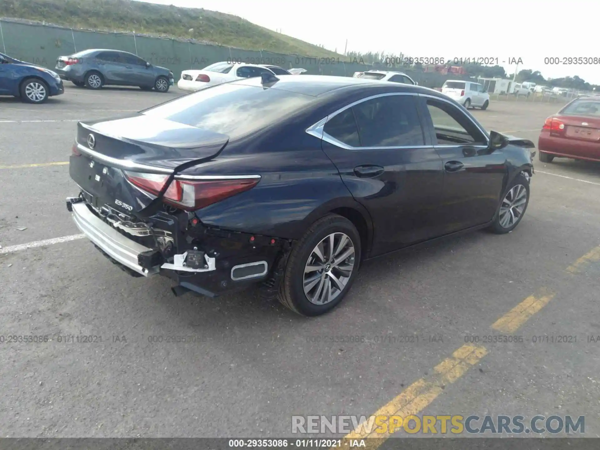 4 Фотография поврежденного автомобиля 58ADZ1B14LU078236 LEXUS ES 2020