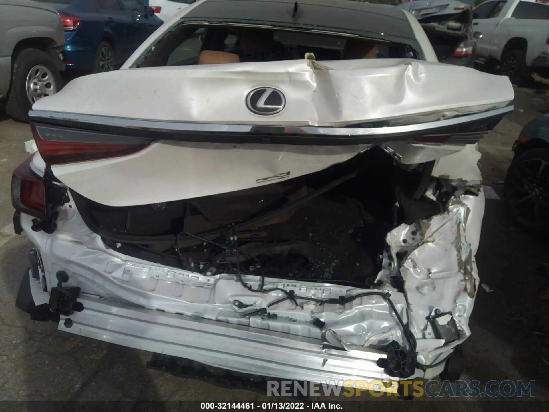 6 Photograph of a damaged car 58ADZ1B14LU082142 LEXUS ES 2020