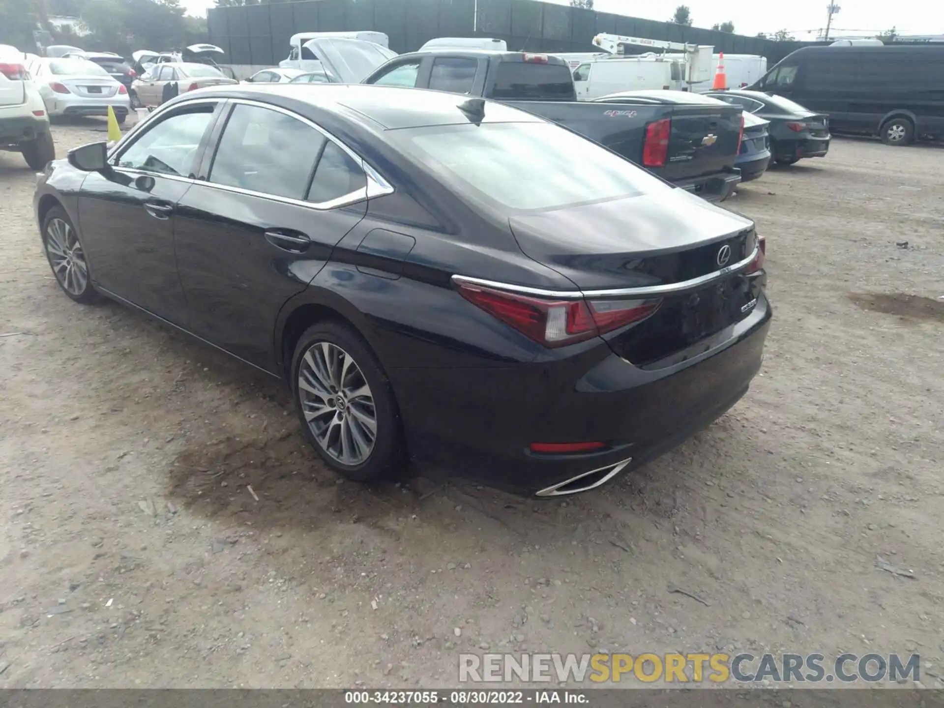 3 Photograph of a damaged car 58ADZ1B15LU053314 LEXUS ES 2020