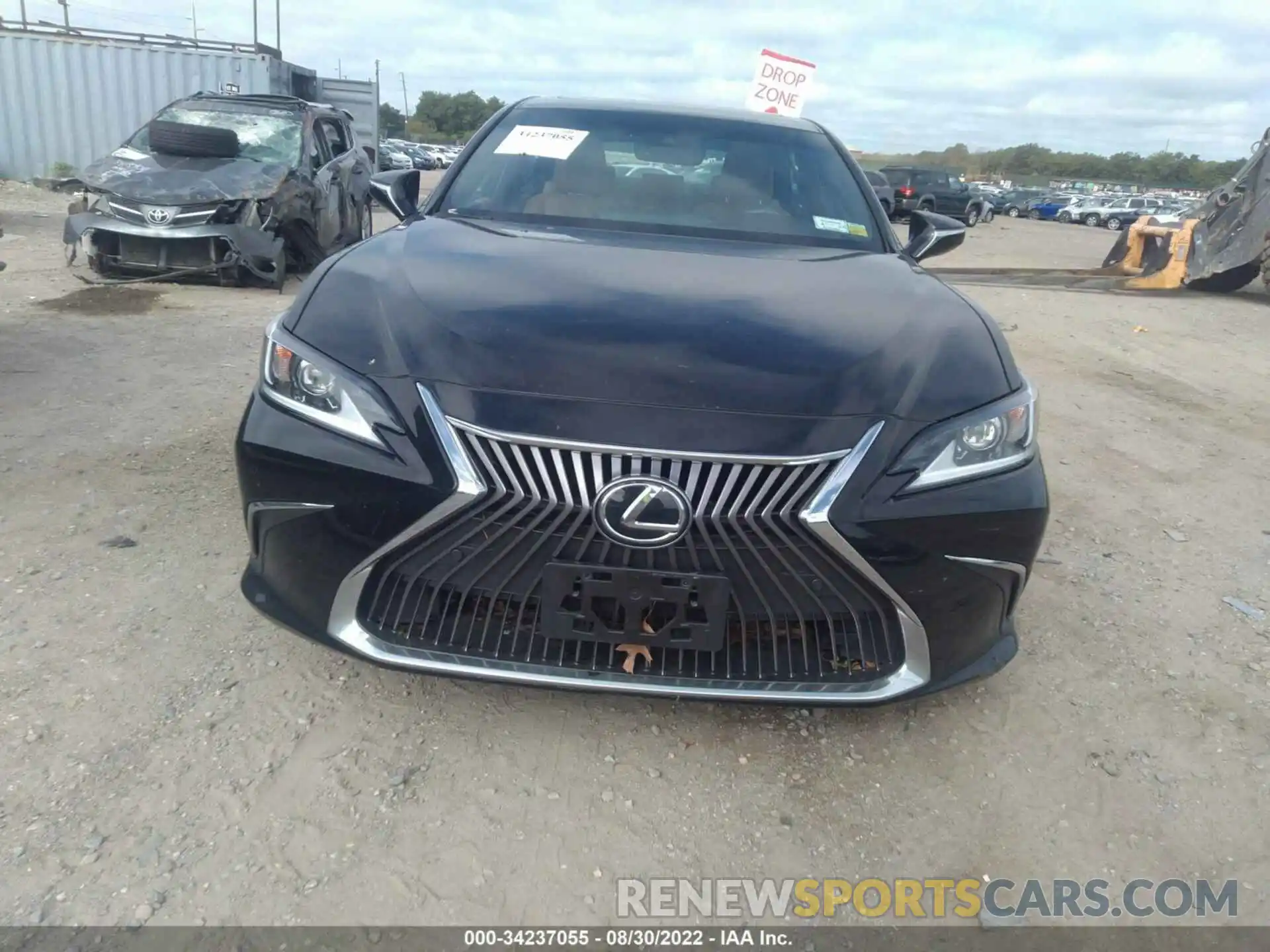 6 Photograph of a damaged car 58ADZ1B15LU053314 LEXUS ES 2020