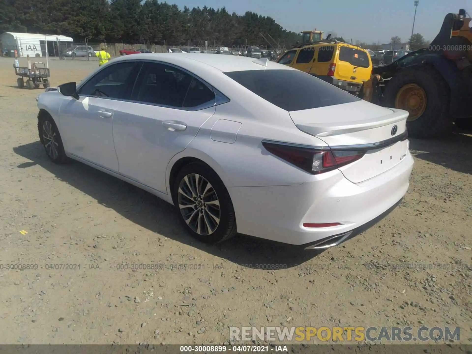 3 Фотография поврежденного автомобиля 58ADZ1B15LU064085 LEXUS ES 2020