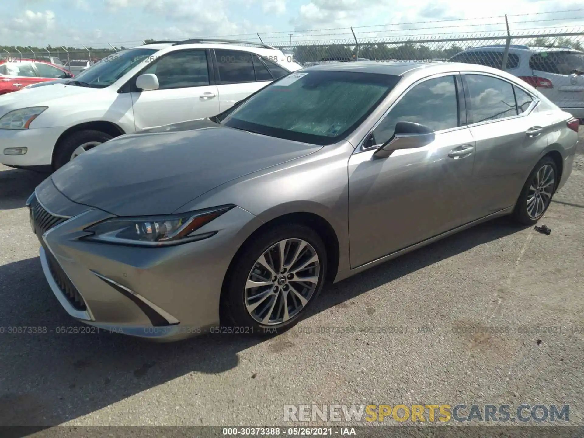 2 Photograph of a damaged car 58ADZ1B15LU071604 LEXUS ES 2020