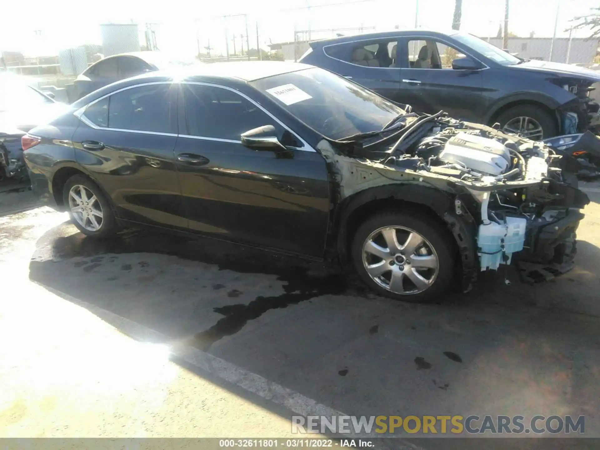 1 Photograph of a damaged car 58ADZ1B16LU061275 LEXUS ES 2020