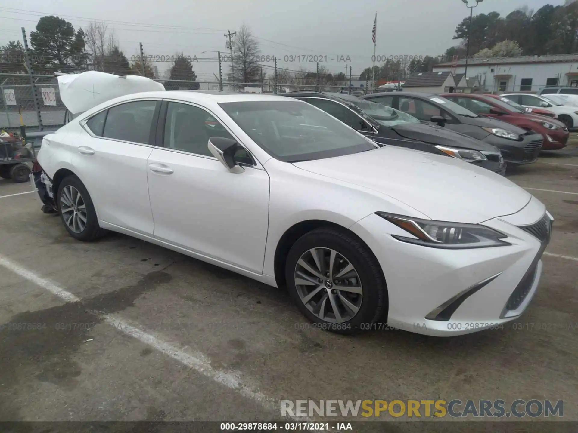 1 Photograph of a damaged car 58ADZ1B16LU063513 LEXUS ES 2020