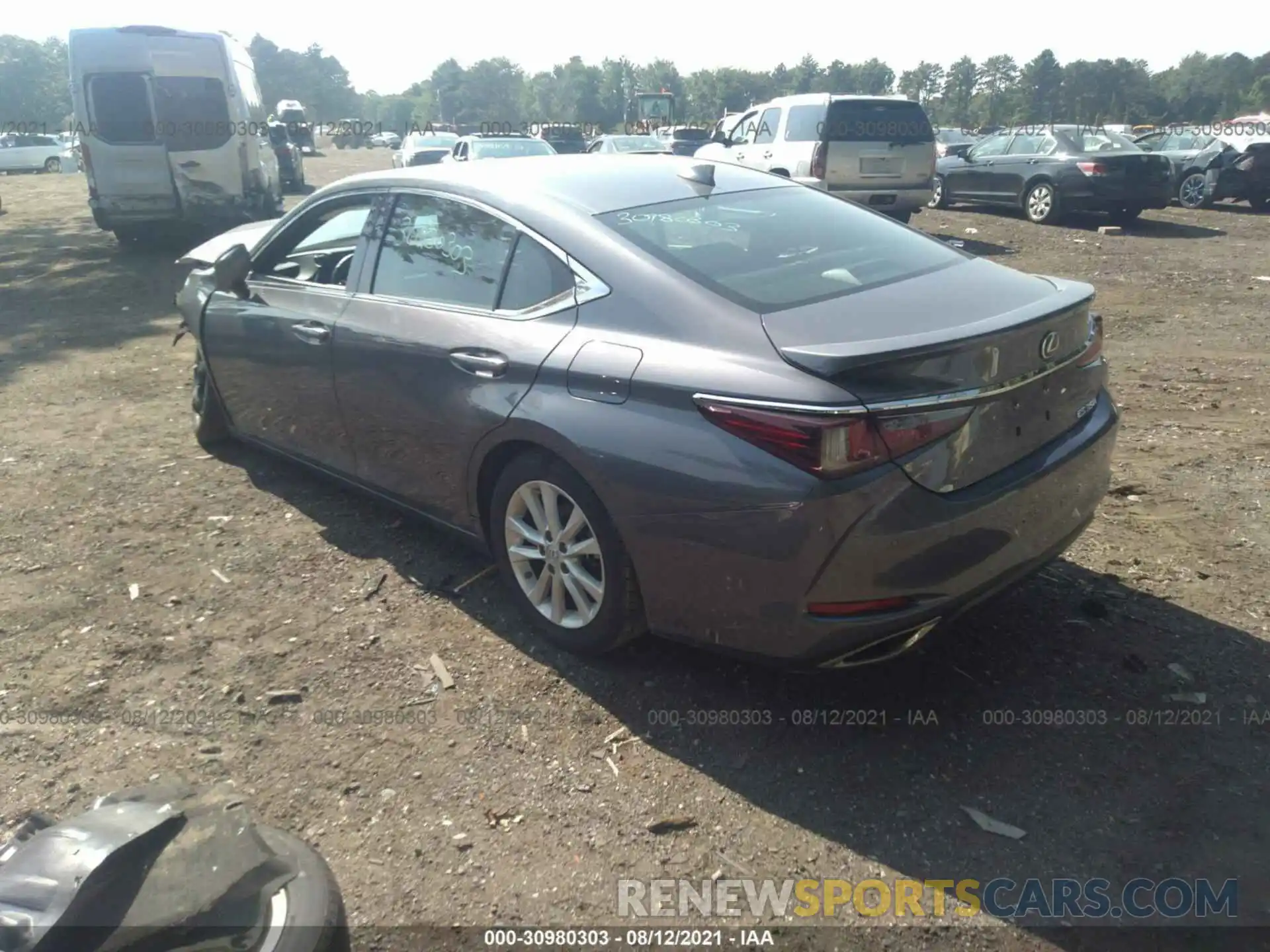 3 Photograph of a damaged car 58ADZ1B16LU075760 LEXUS ES 2020