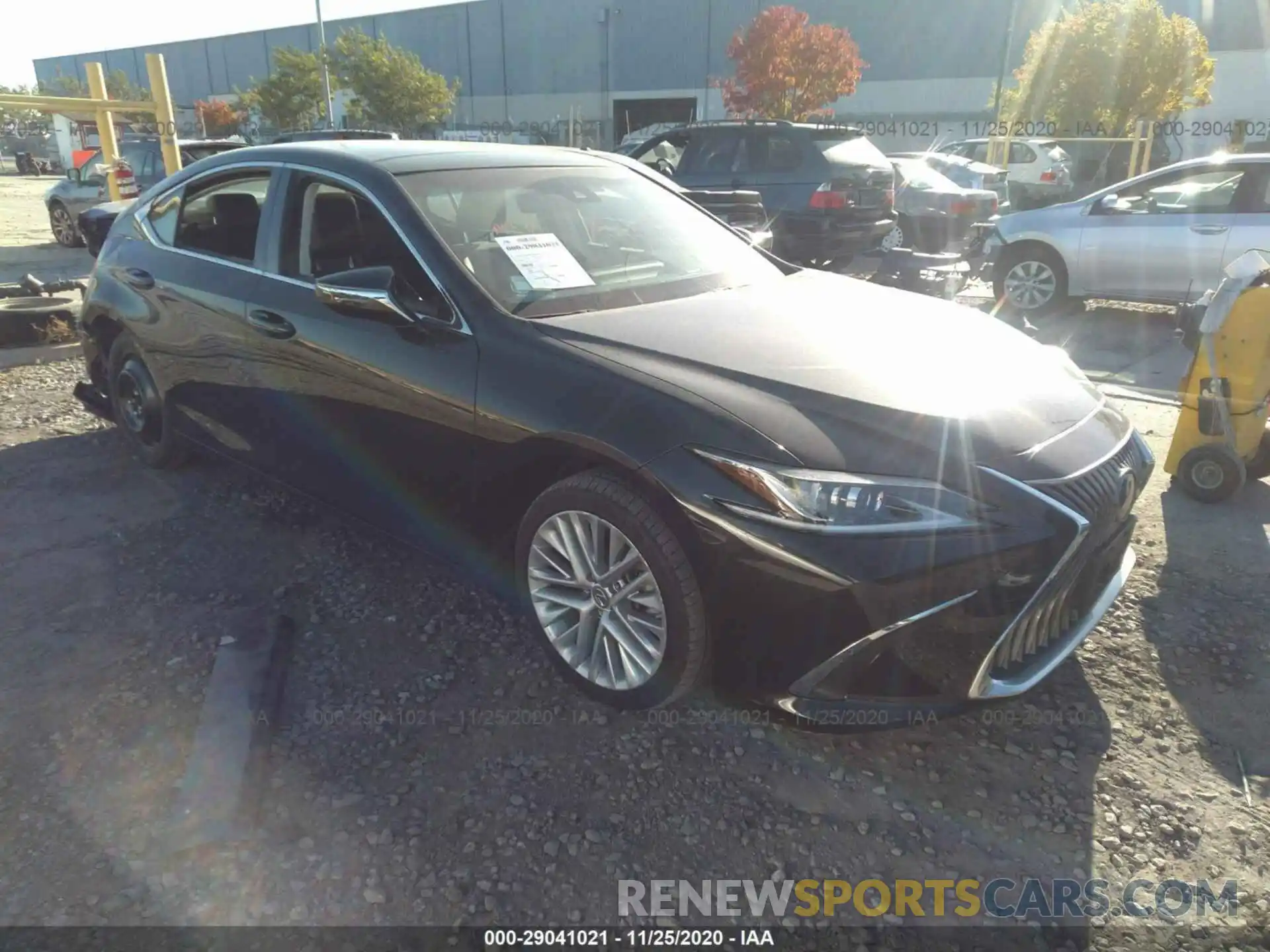 1 Photograph of a damaged car 58ADZ1B17LU055355 LEXUS ES 2020