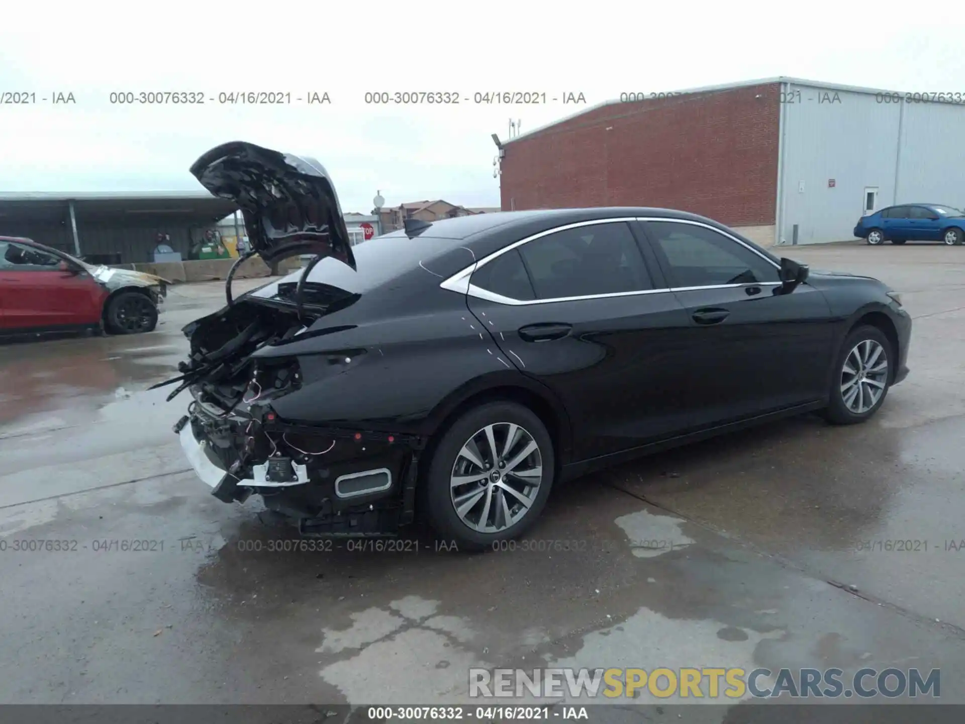 4 Photograph of a damaged car 58ADZ1B17LU075007 LEXUS ES 2020