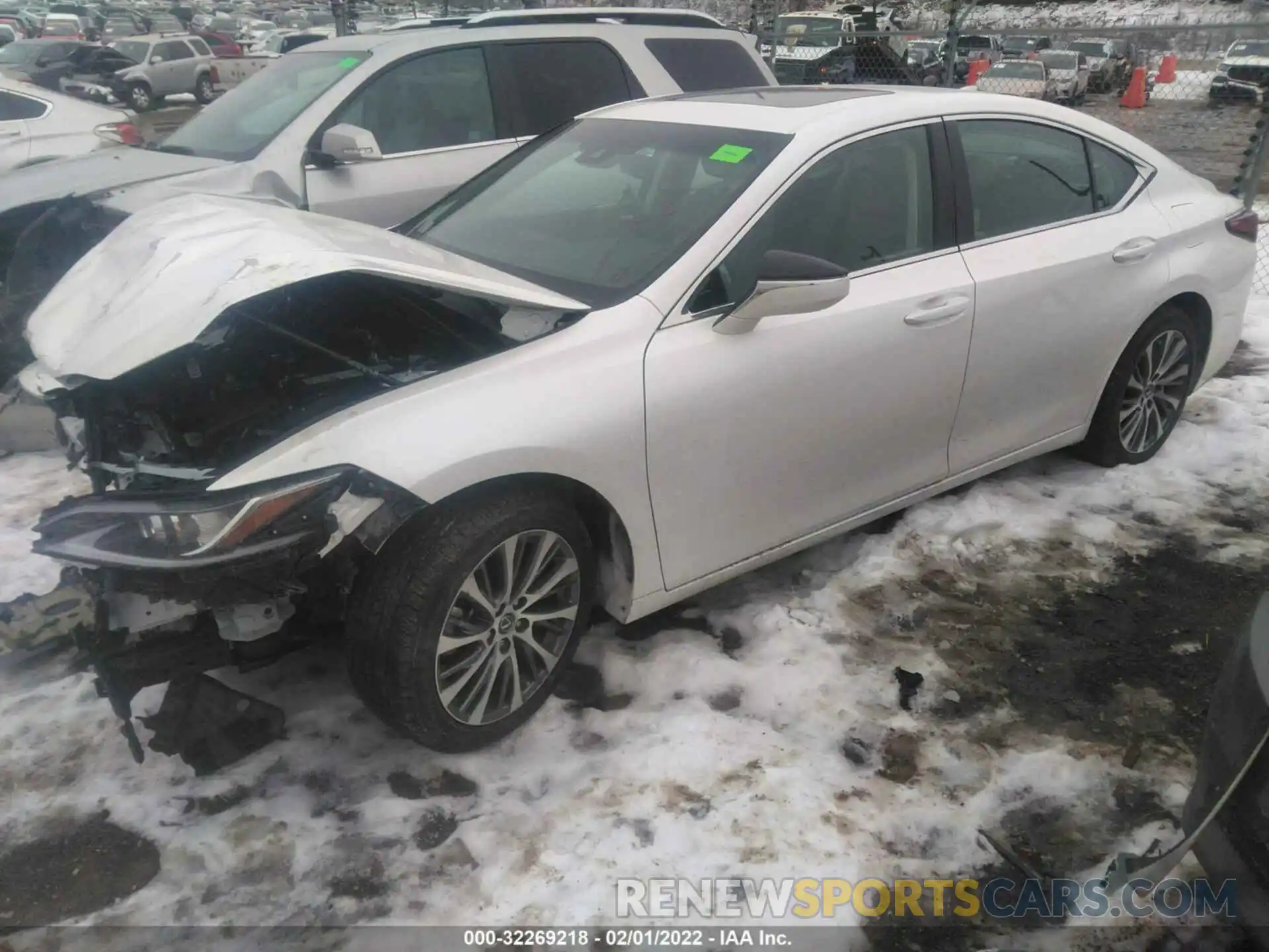 2 Фотография поврежденного автомобиля 58ADZ1B18LU074416 LEXUS ES 2020