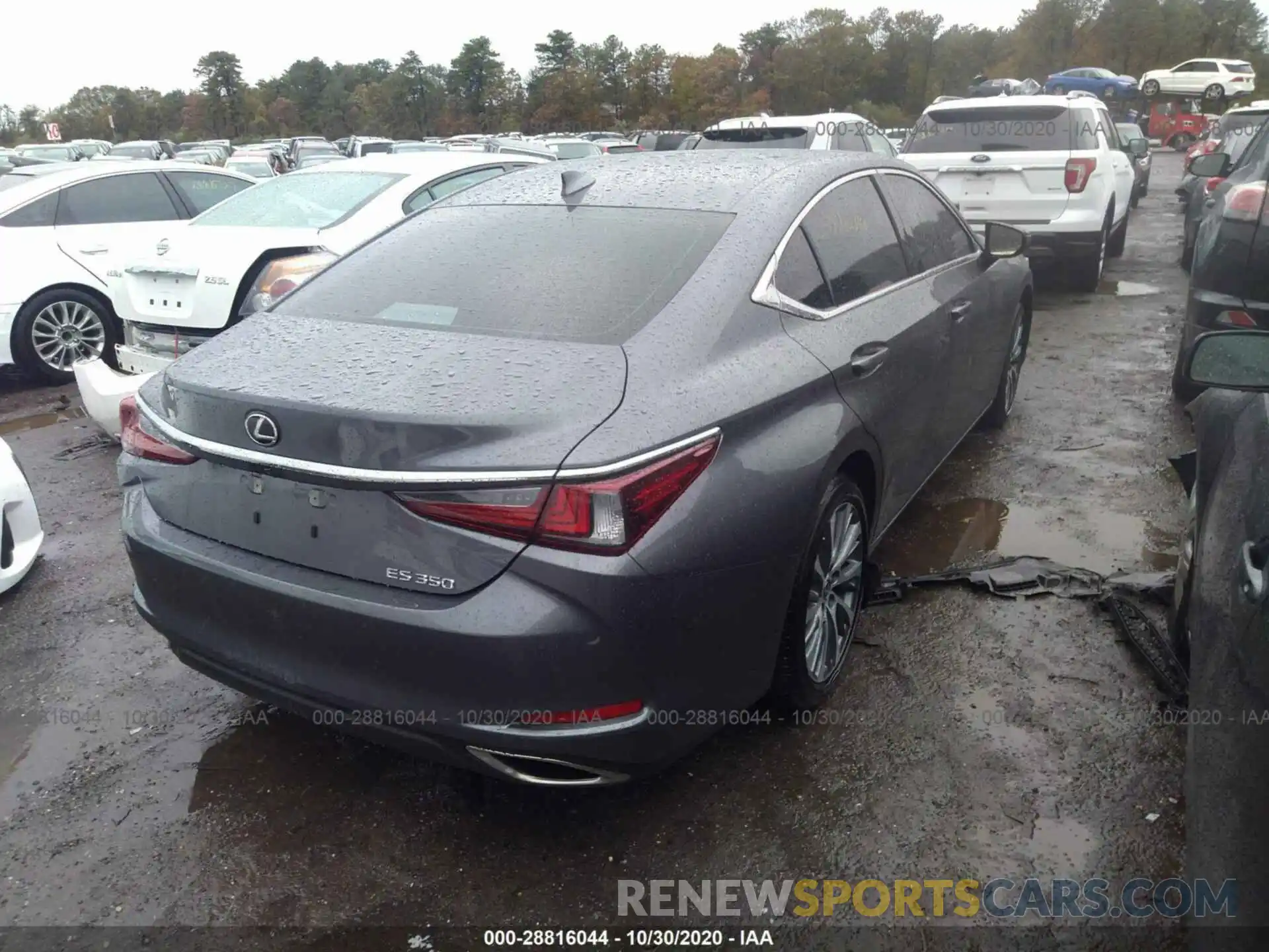 4 Photograph of a damaged car 58ADZ1B19LU076837 LEXUS ES 2020