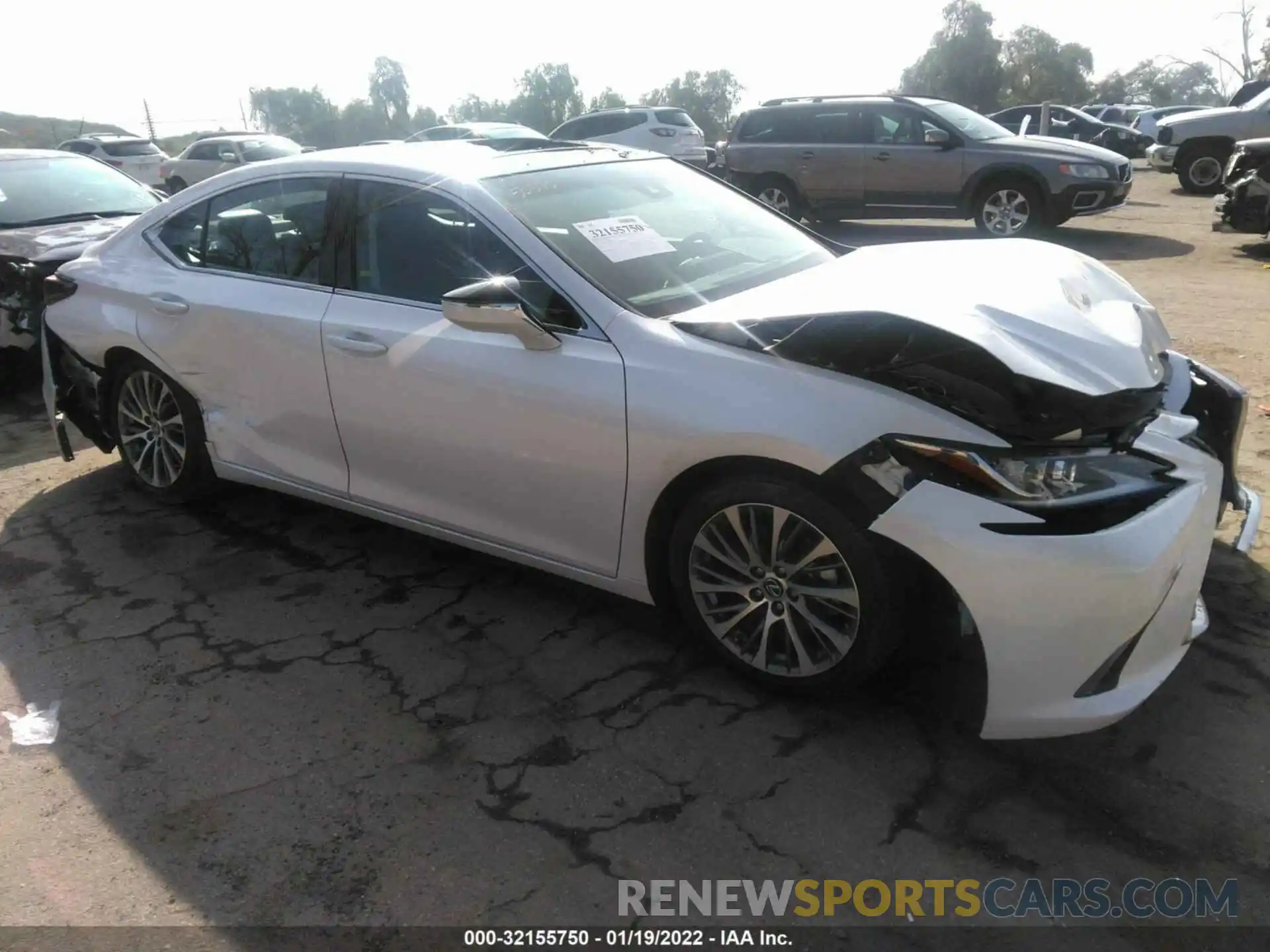 1 Photograph of a damaged car 58ADZ1B19LU079009 LEXUS ES 2020