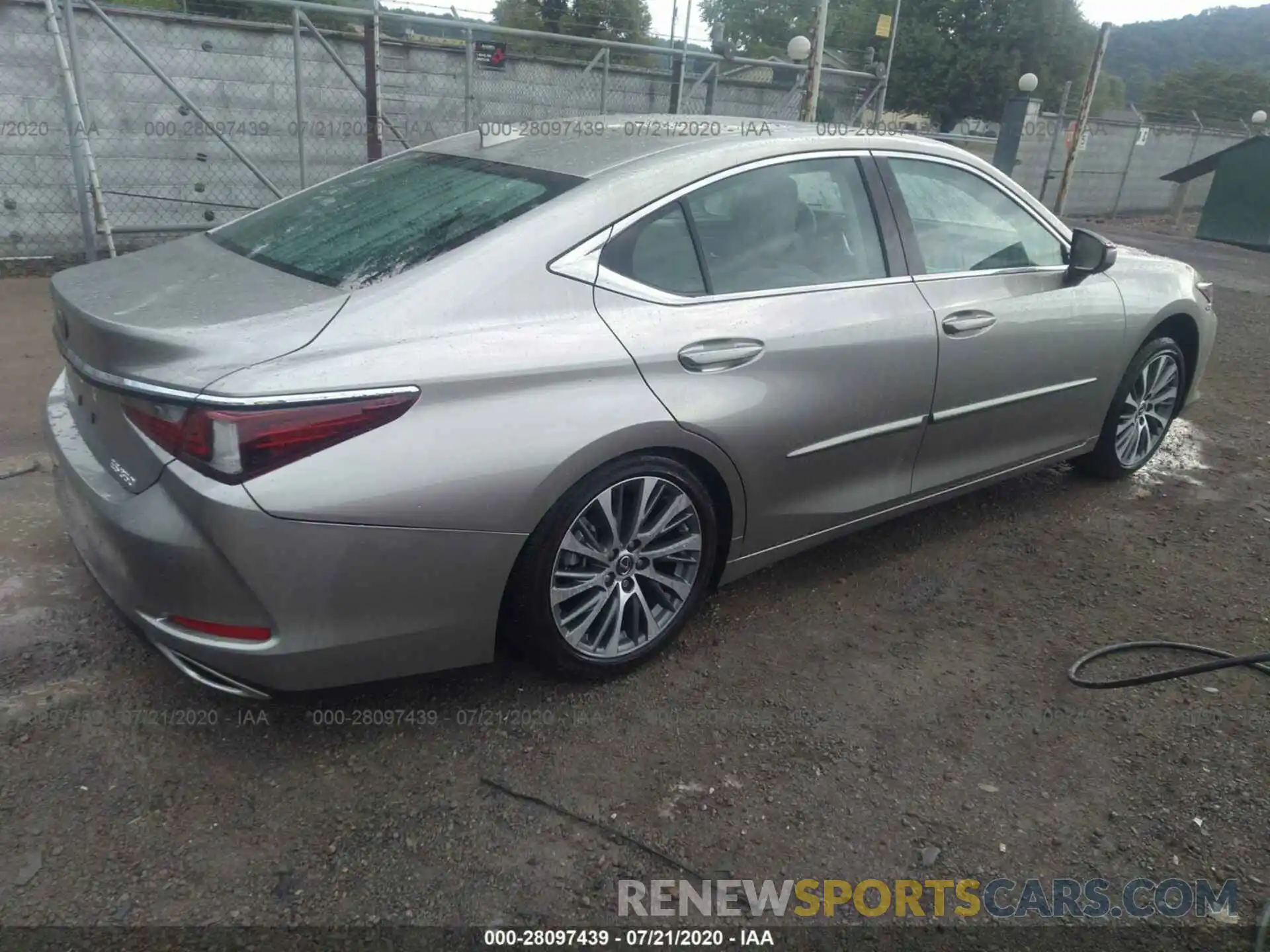 4 Фотография поврежденного автомобиля 58ADZ1B1XLU053289 LEXUS ES 2020