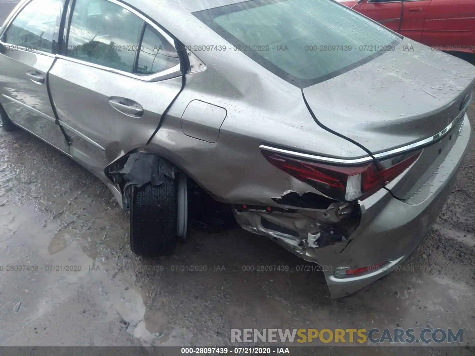 6 Photograph of a damaged car 58ADZ1B1XLU053289 LEXUS ES 2020