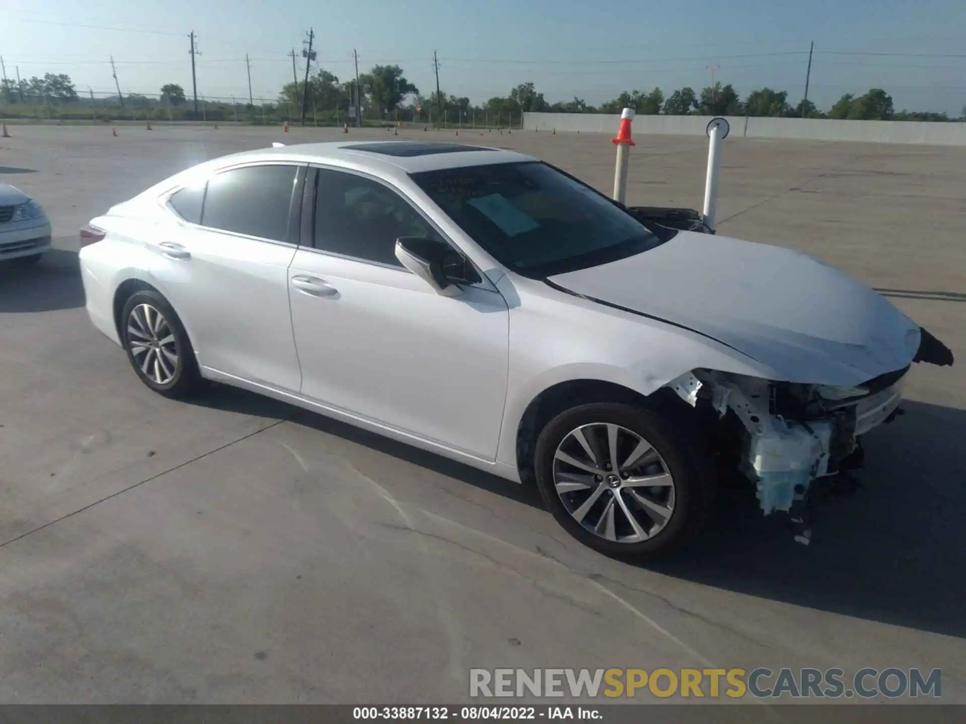 1 Photograph of a damaged car 58ADZ1B1XLU069539 LEXUS ES 2020