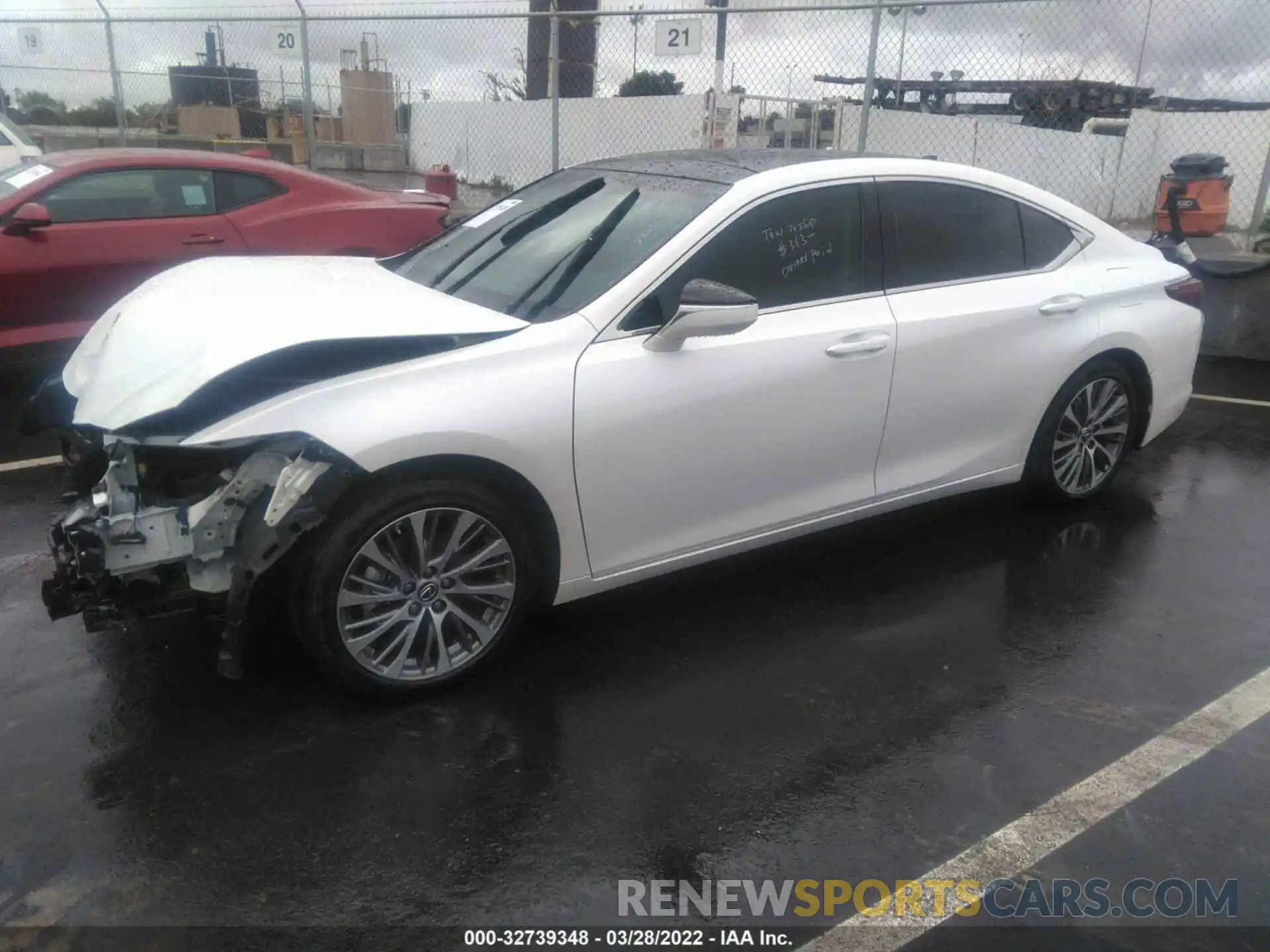 2 Photograph of a damaged car 58ADZ1B1XLU069850 LEXUS ES 2020