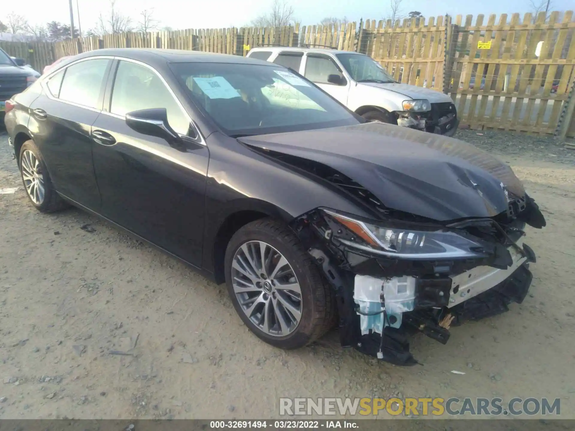 1 Photograph of a damaged car 58ADZ1B1XLU080086 LEXUS ES 2020