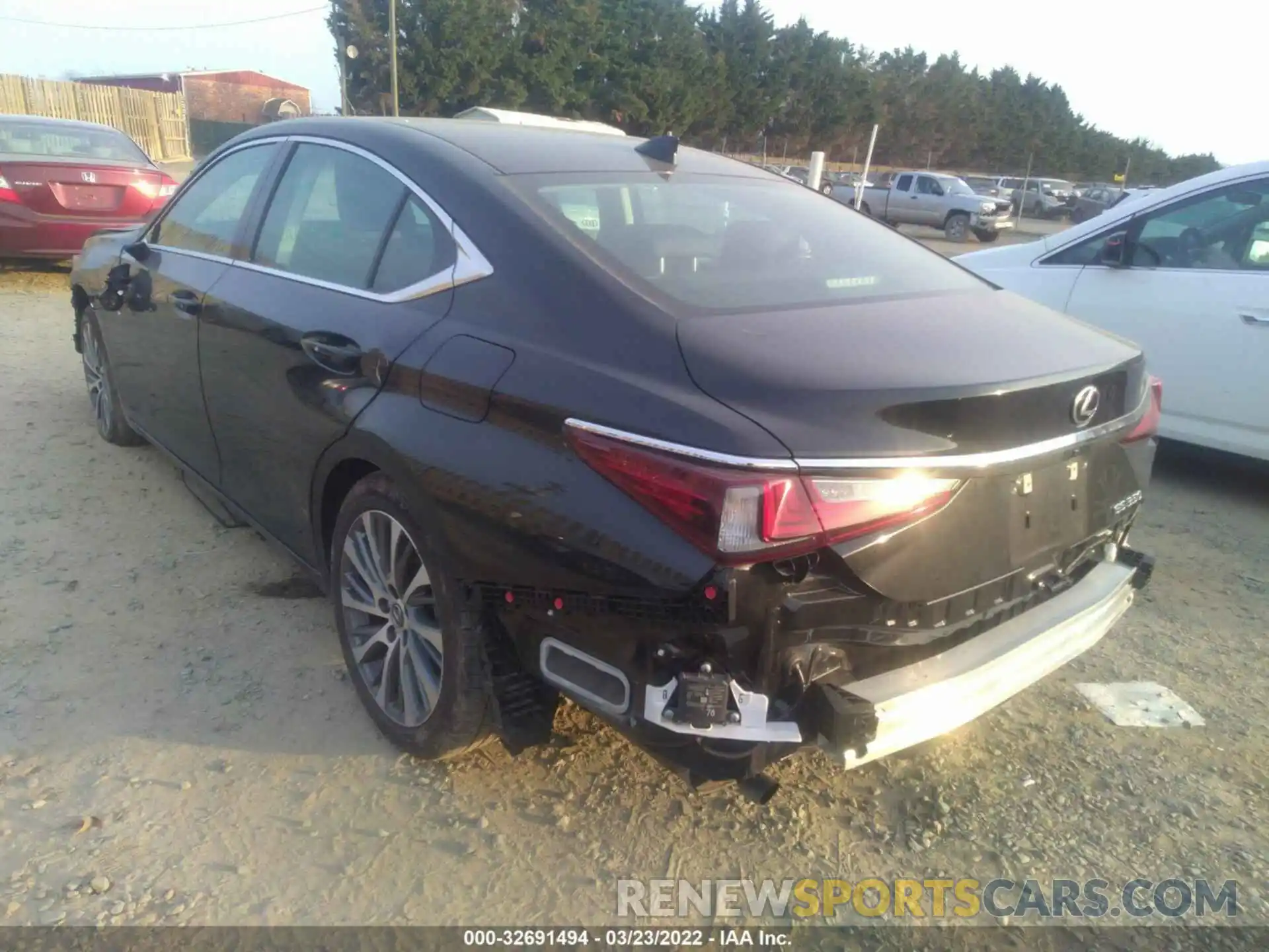 3 Фотография поврежденного автомобиля 58ADZ1B1XLU080086 LEXUS ES 2020