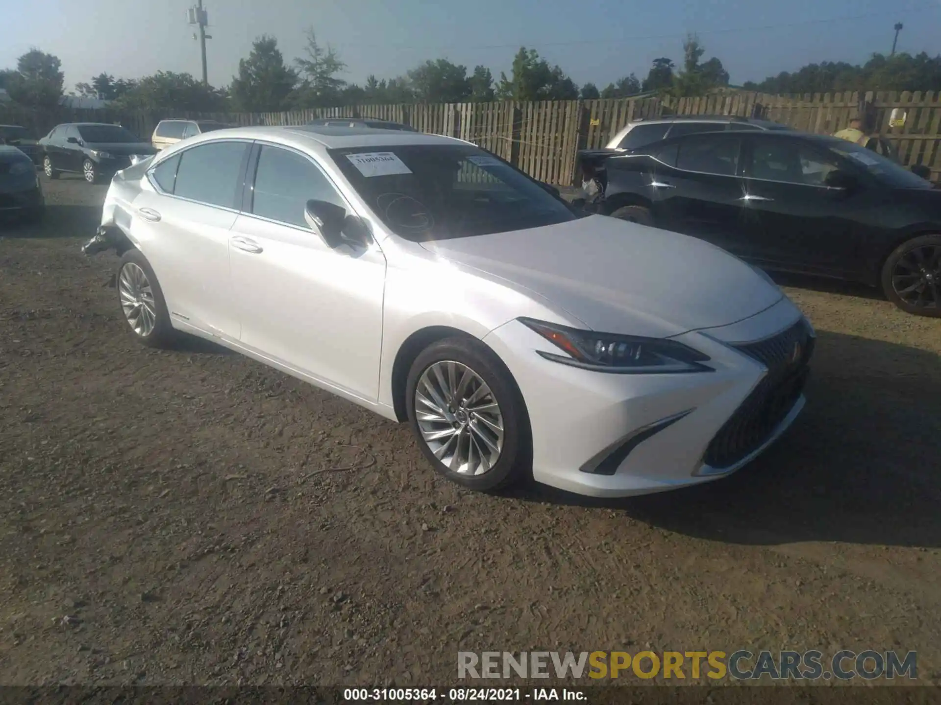 1 Photograph of a damaged car 58AE21B15LU005448 LEXUS ES 2020