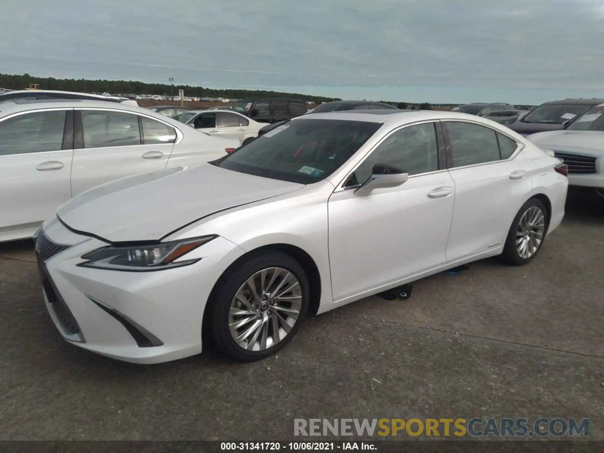 2 Photograph of a damaged car 58AE21B15LU010763 LEXUS ES 2020