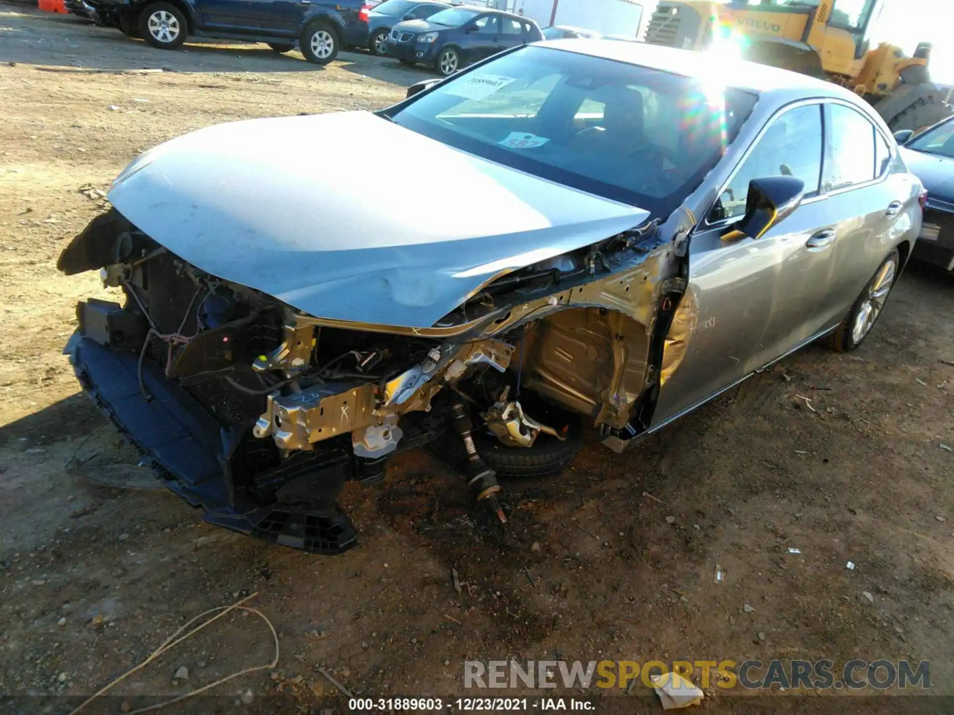 2 Photograph of a damaged car 58AEZ1B11LU075282 LEXUS ES 2020