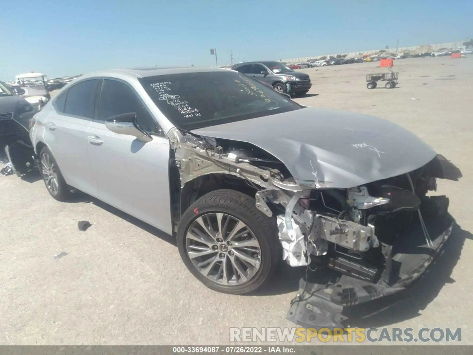 1 Photograph of a damaged car 58AEZ1B13LU078877 LEXUS ES 2020