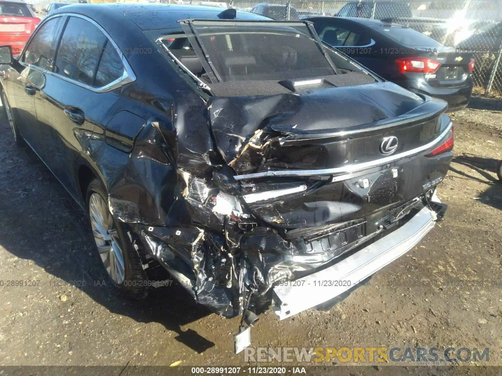 6 Photograph of a damaged car 58AEZ1B17LU070233 LEXUS ES 2020