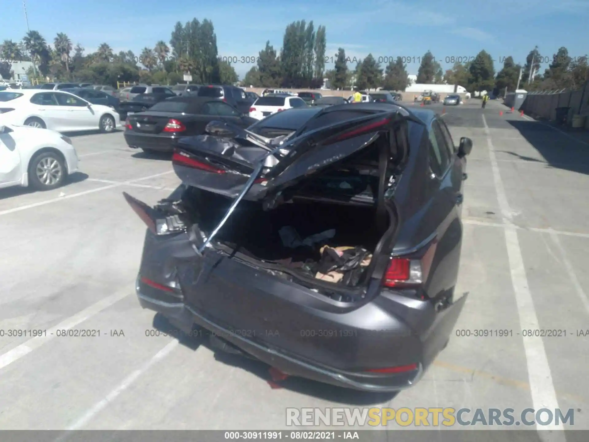 6 Photograph of a damaged car 58AF21B12LU011051 LEXUS ES 2020