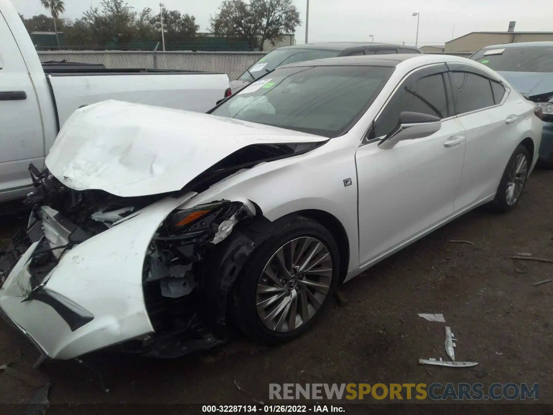 2 Photograph of a damaged car 58AFZ1B13LU078821 LEXUS ES 2020