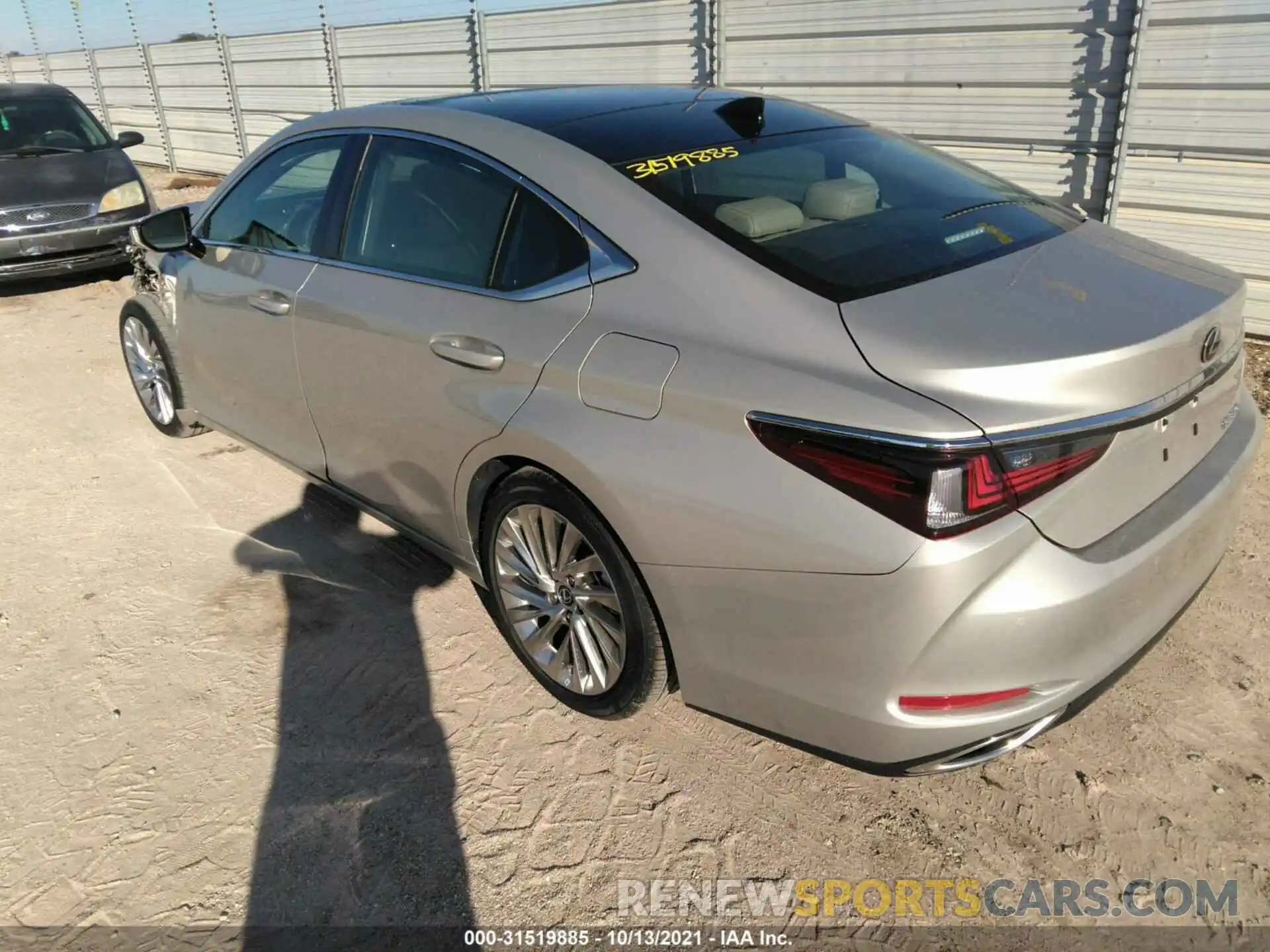 3 Photograph of a damaged car 58AFZ1B19LU080945 LEXUS ES 2020