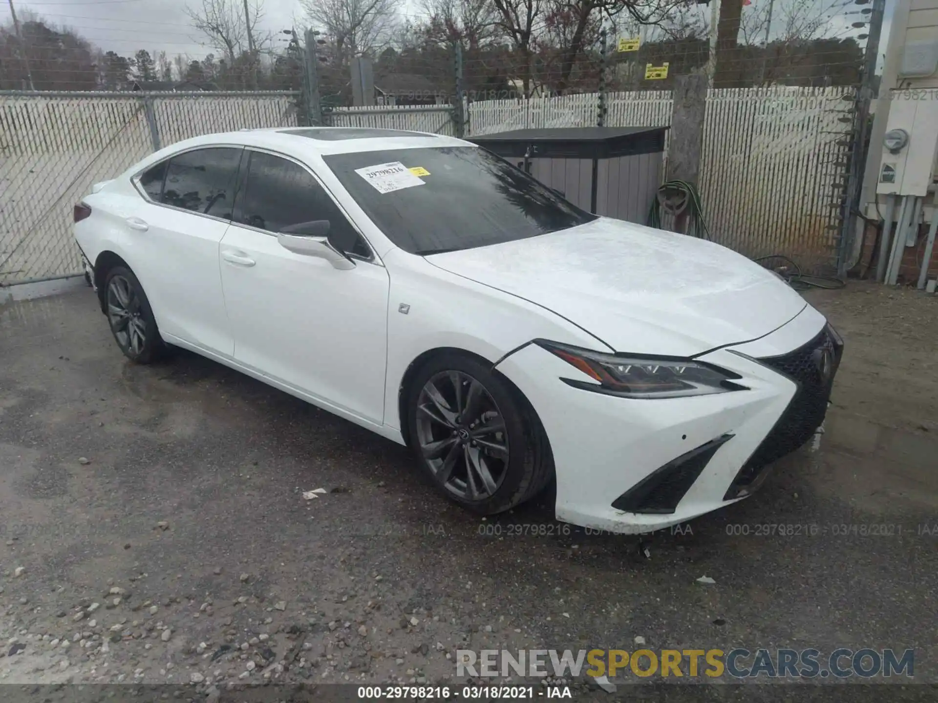 1 Photograph of a damaged car 58AGZ1B10LU064766 LEXUS ES 2020