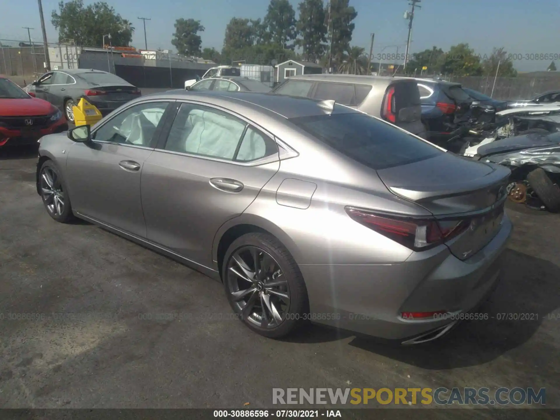 3 Photograph of a damaged car 58AGZ1B13LU051865 LEXUS ES 2020