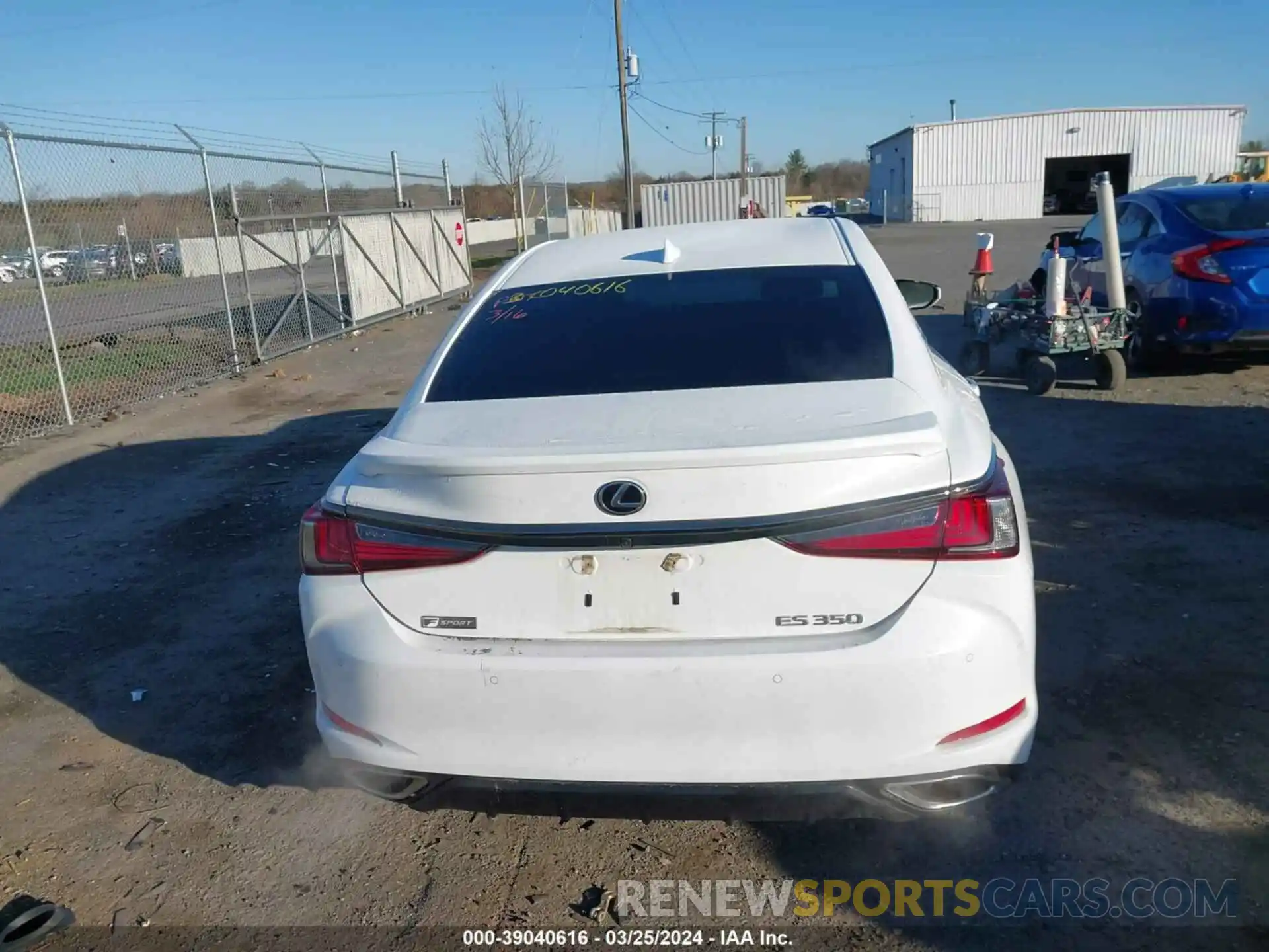 16 Photograph of a damaged car 58AGZ1B13LU055866 LEXUS ES 2020