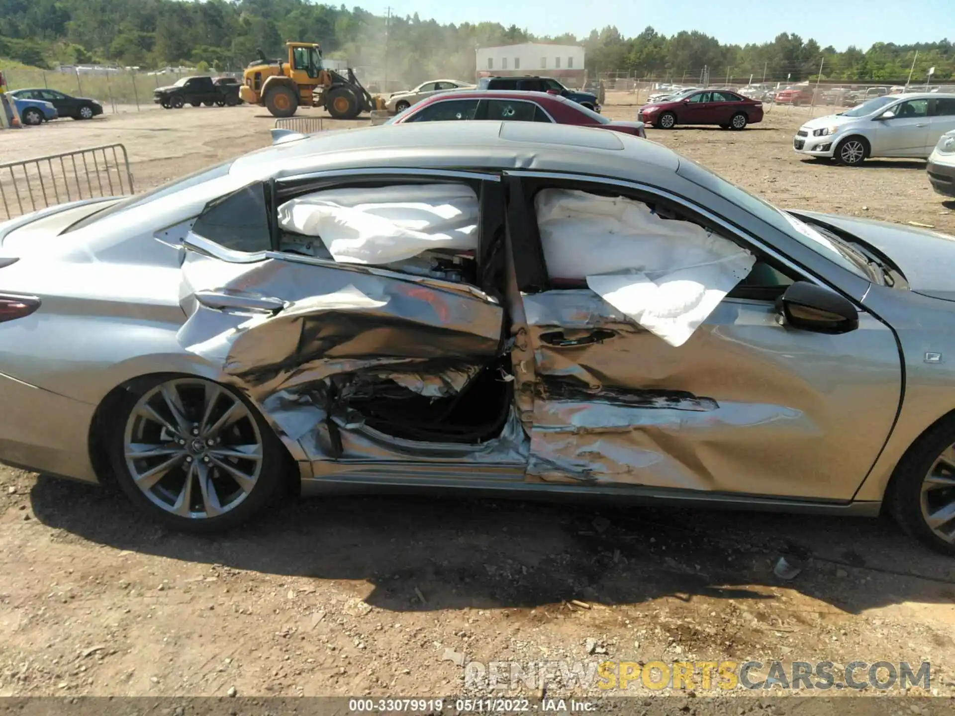 6 Photograph of a damaged car 58AGZ1B15LU081966 LEXUS ES 2020