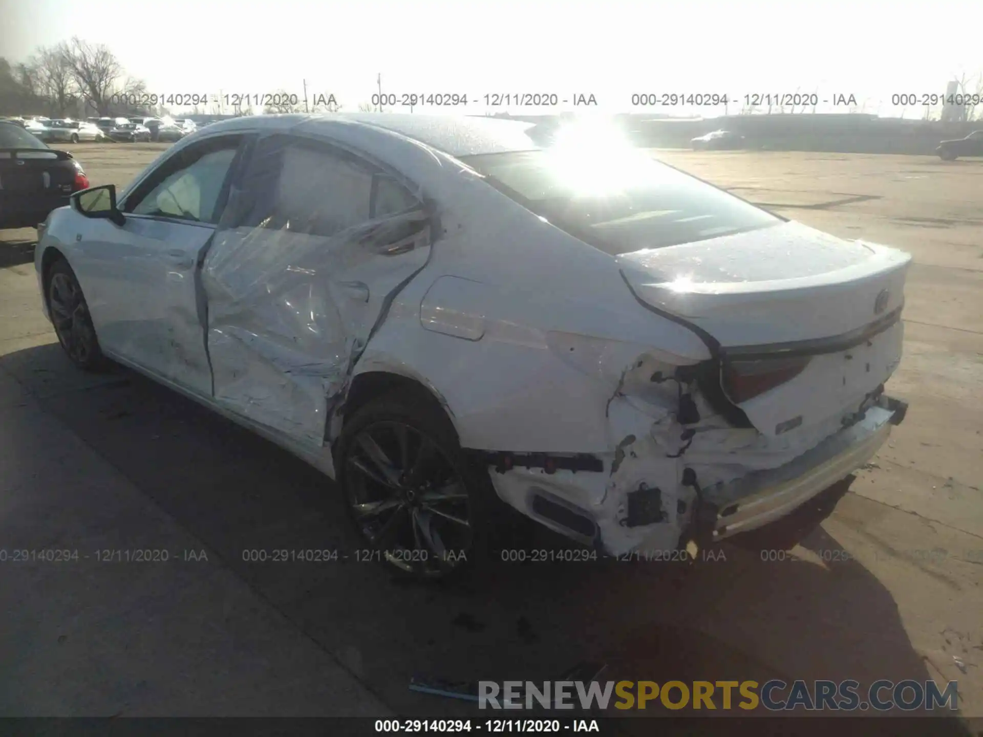 6 Photograph of a damaged car 58AGZ1B16LU070765 LEXUS ES 2020