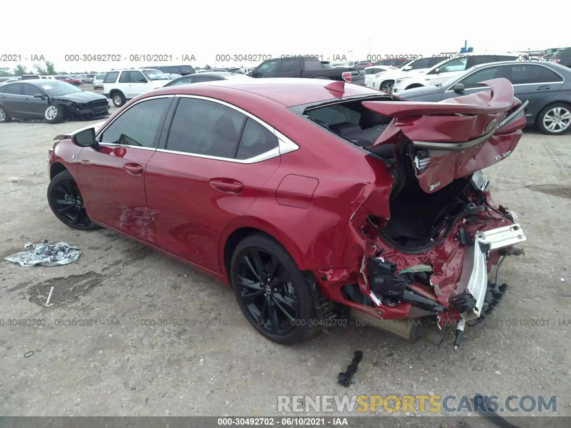 3 Photograph of a damaged car 58AGZ1B16LU081670 LEXUS ES 2020