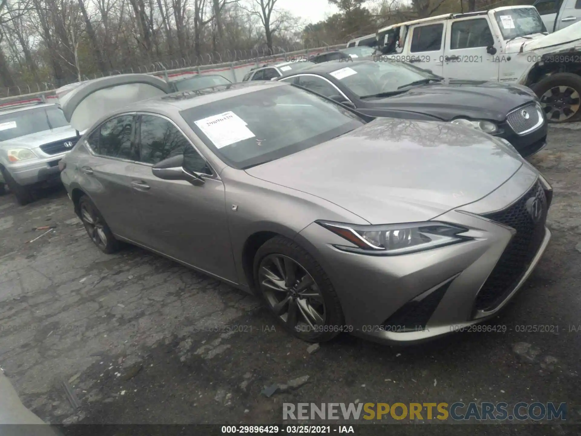 1 Photograph of a damaged car 58AGZ1B17LU063906 LEXUS ES 2020