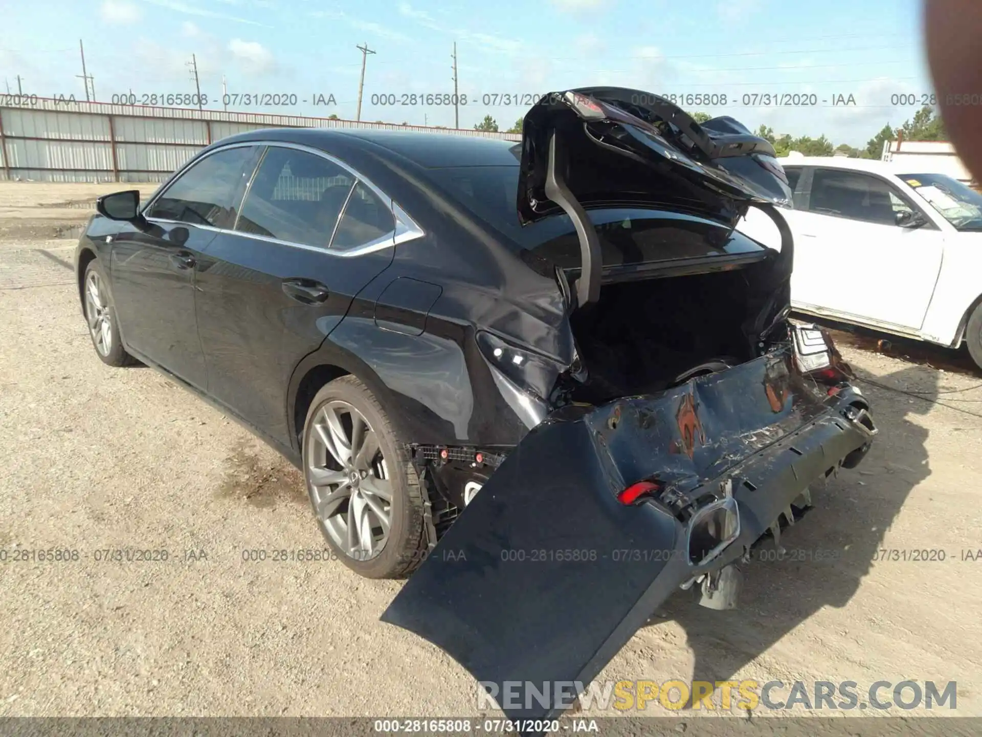 3 Photograph of a damaged car 58AGZ1B19LU059341 LEXUS ES 2020