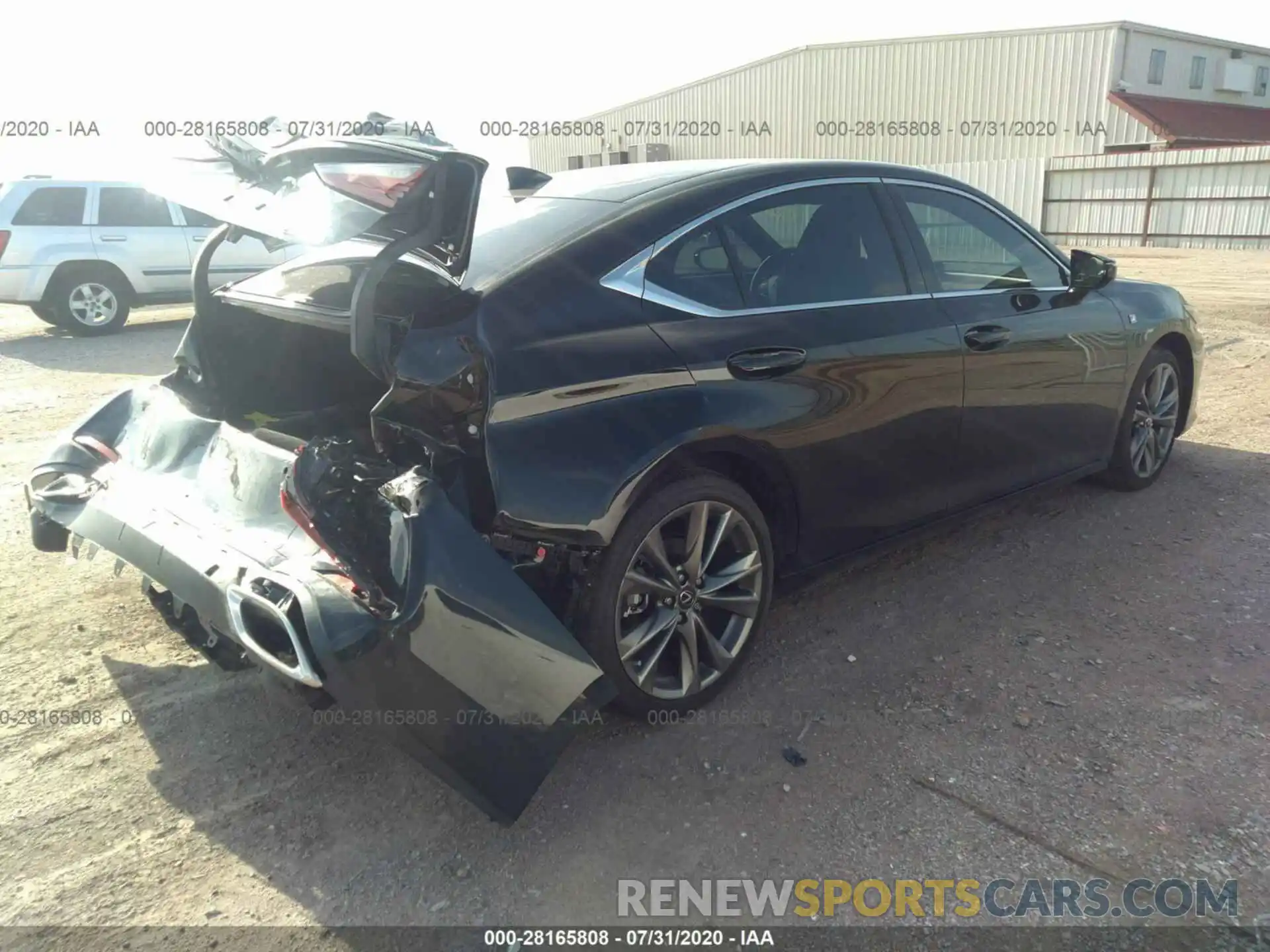 4 Photograph of a damaged car 58AGZ1B19LU059341 LEXUS ES 2020