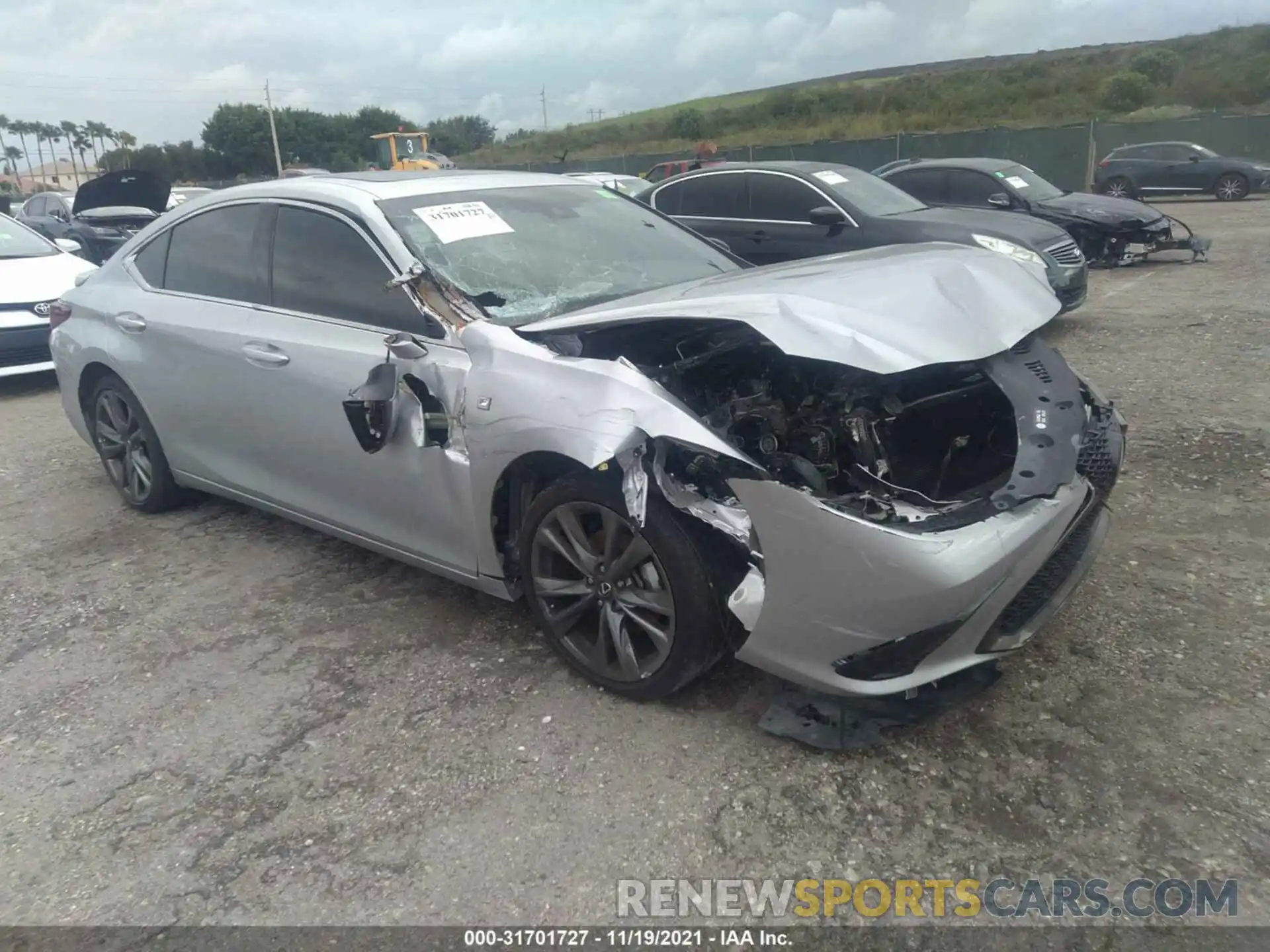 1 Photograph of a damaged car 58AGZ1B19LU074163 LEXUS ES 2020