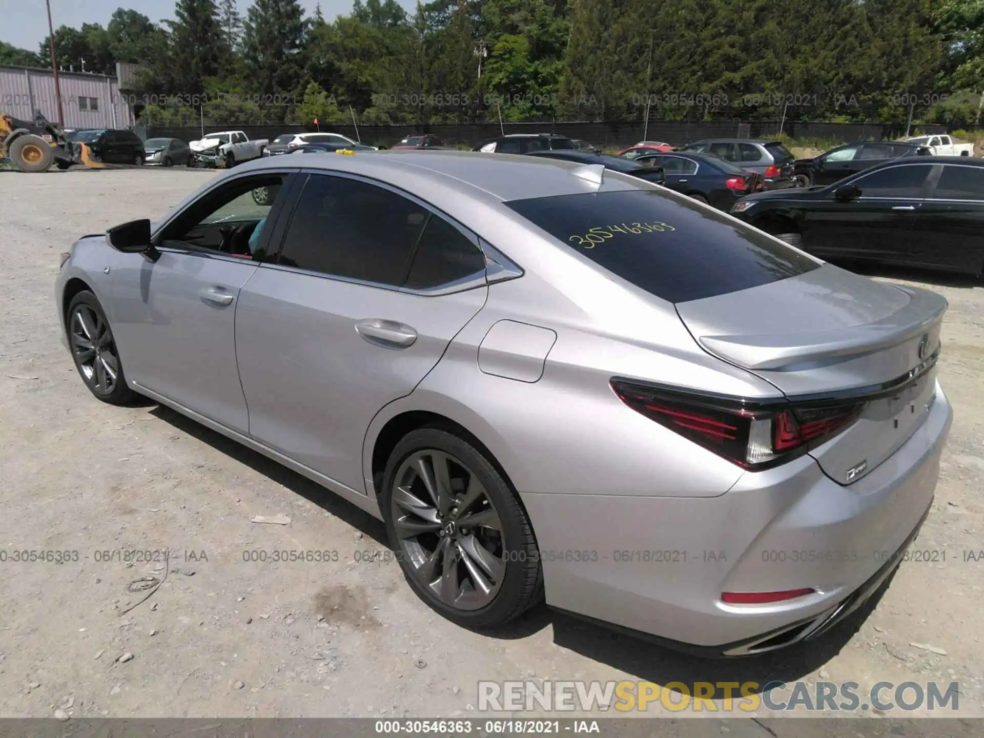 3 Photograph of a damaged car 58AGZ1B1XLU067576 LEXUS ES 2020