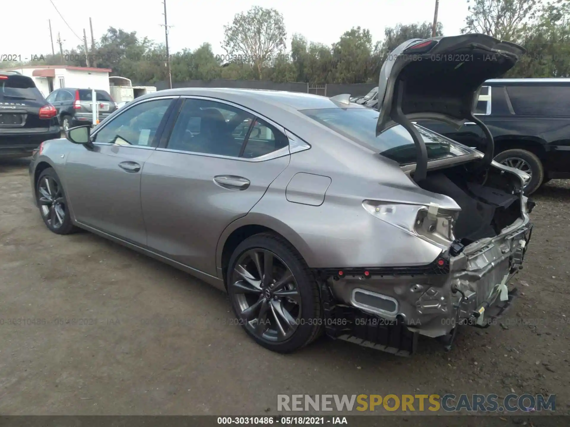 3 Photograph of a damaged car 58AGZ1B1XLU081137 LEXUS ES 2020