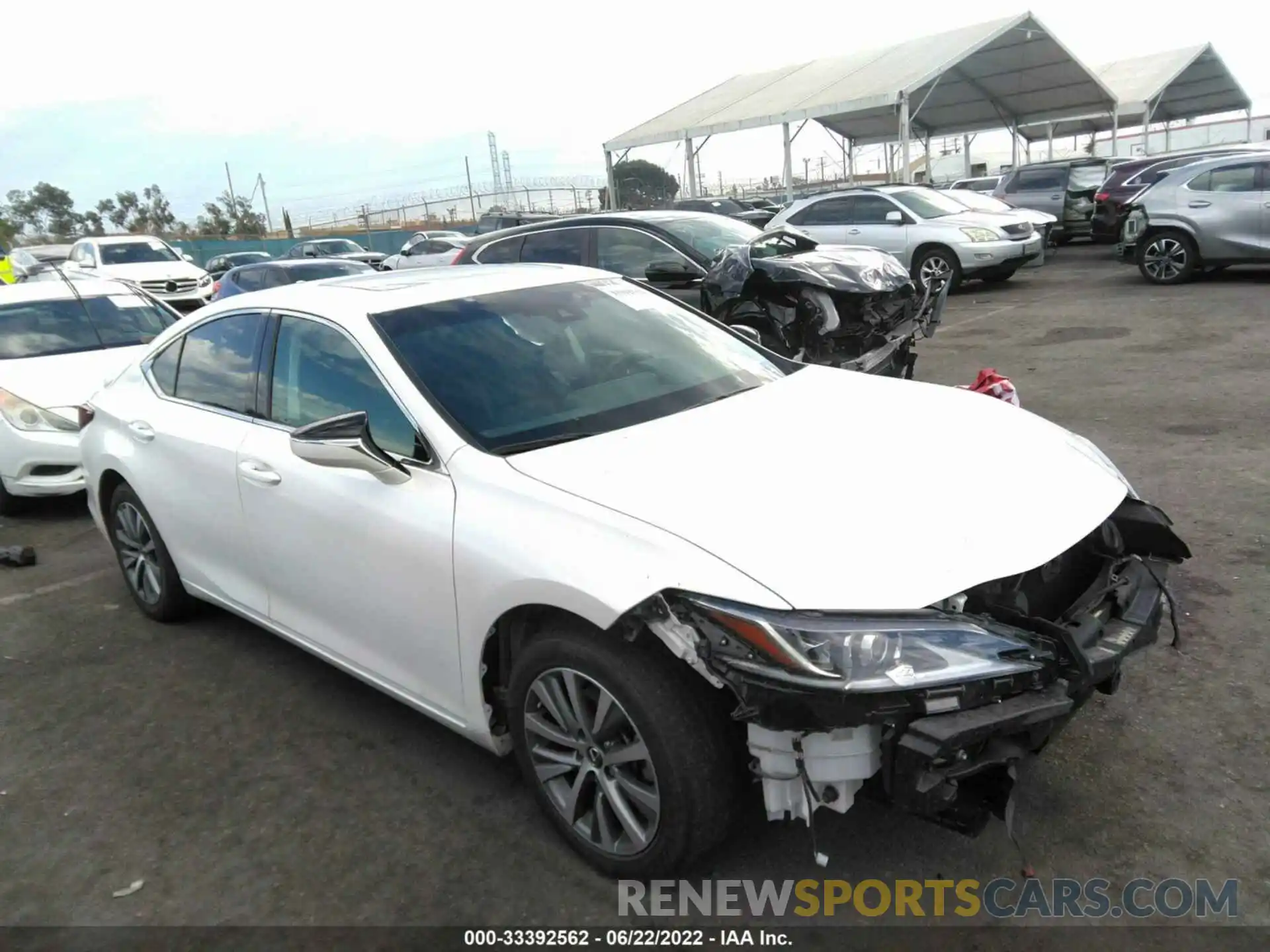 1 Photograph of a damaged car 58ACA1C12MU001917 LEXUS ES 2021