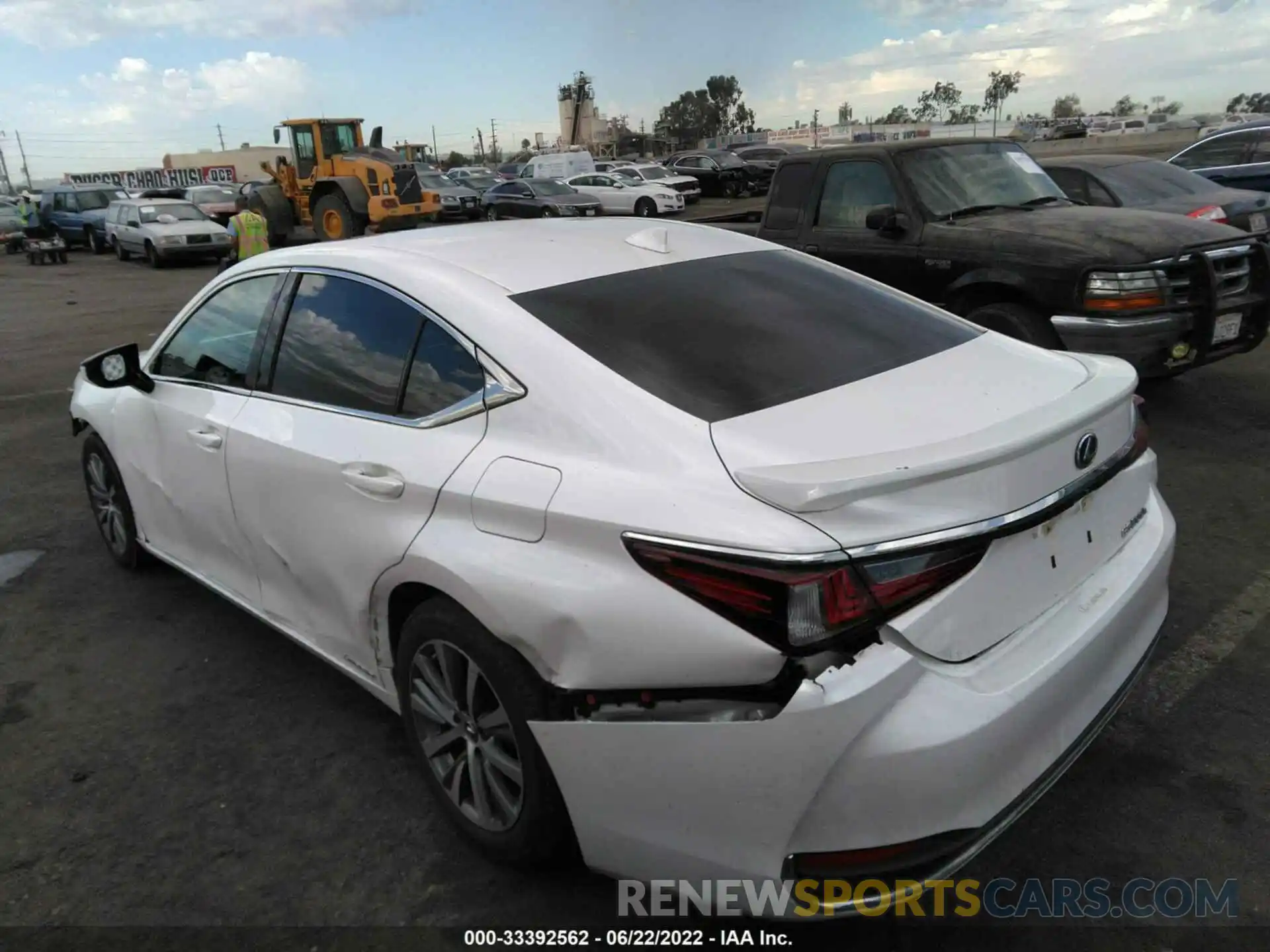 3 Photograph of a damaged car 58ACA1C12MU001917 LEXUS ES 2021