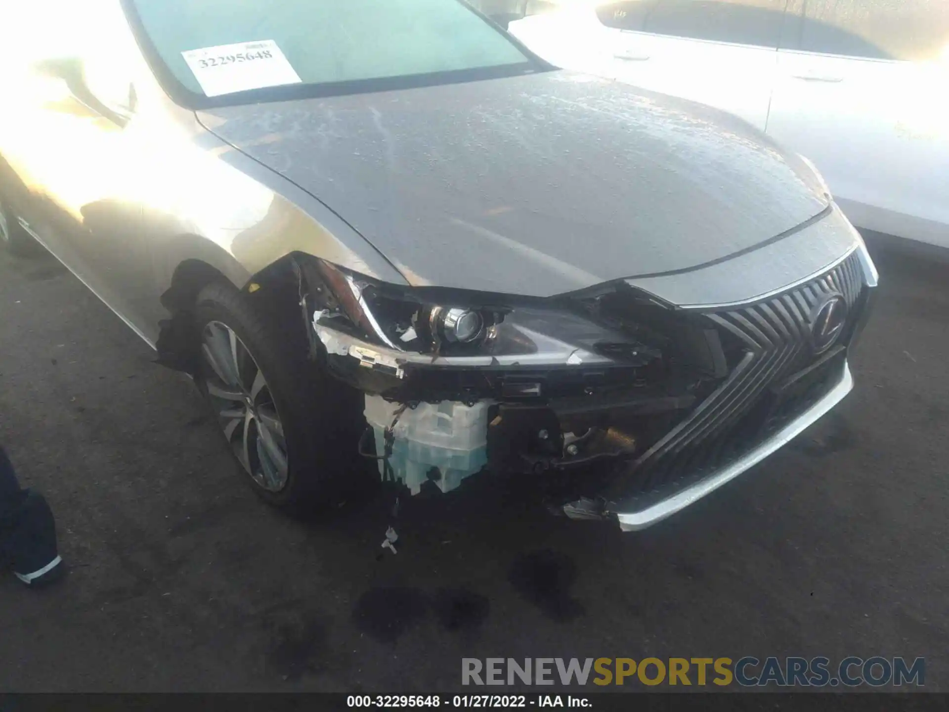 6 Photograph of a damaged car 58ACA1C15MU003807 LEXUS ES 2021